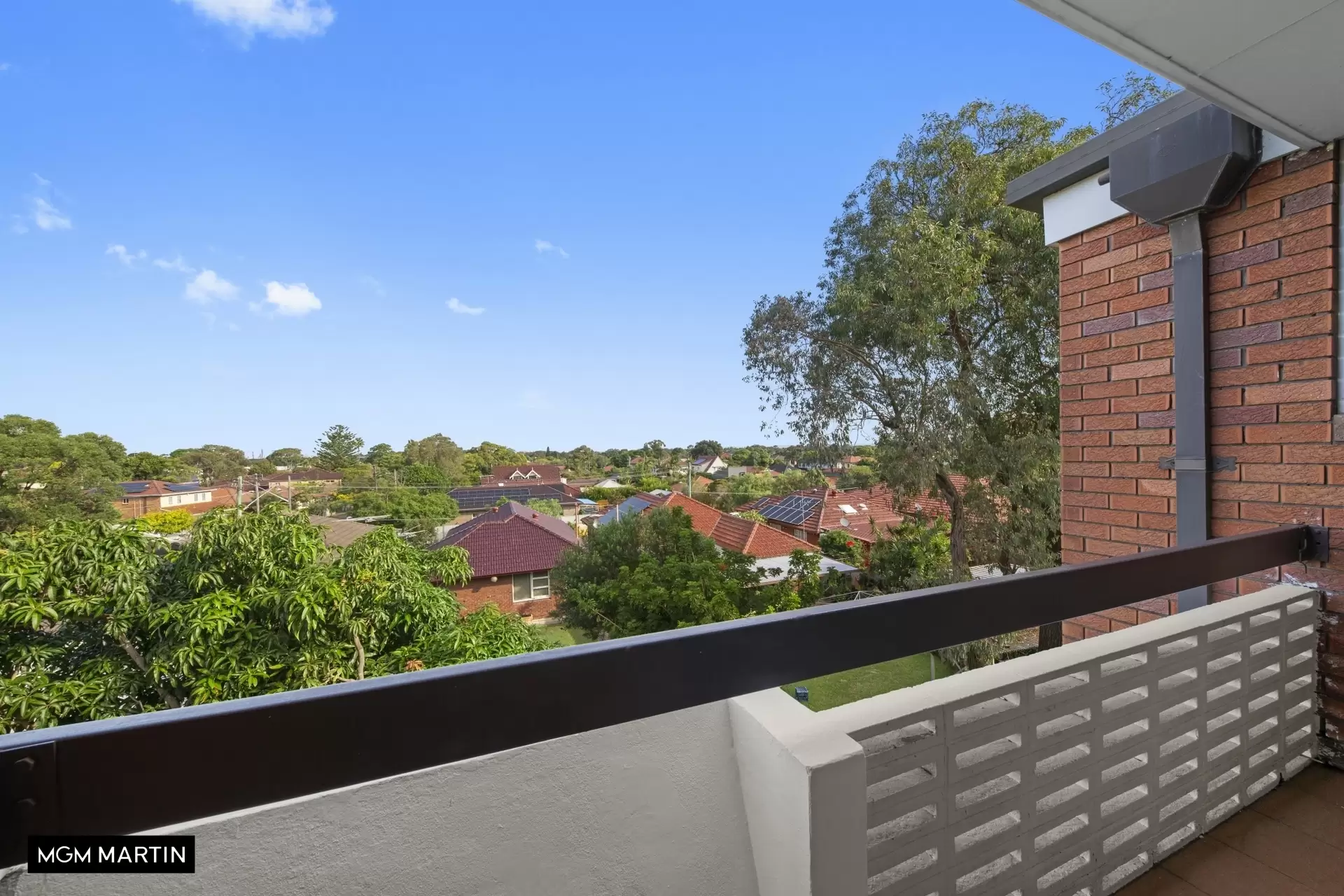 33/66 Mascot Drive, Eastlakes Sold by MGM Martin - image 1