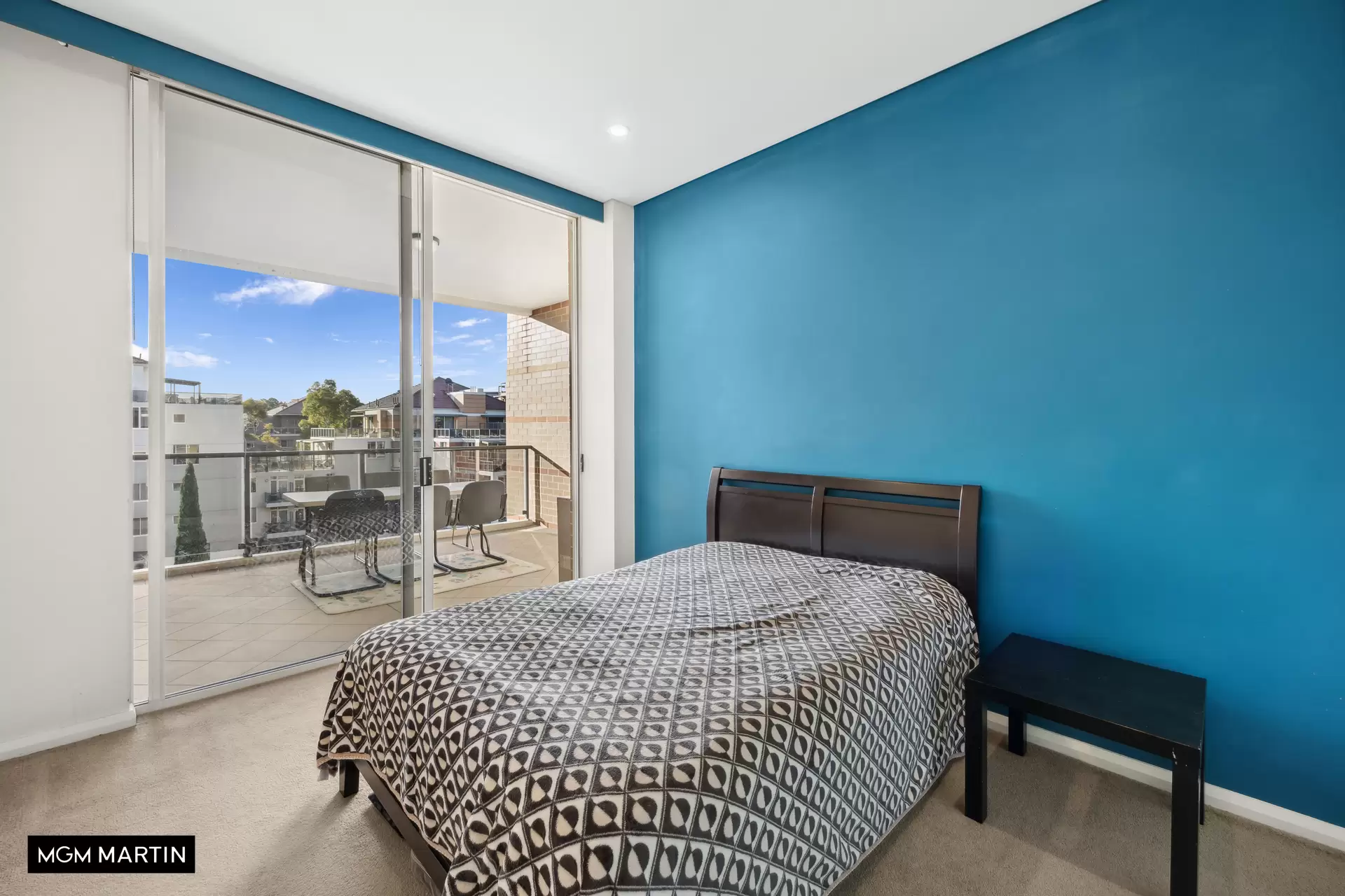 142/97 Bonar Street, Wolli Creek Sold by MGM Martin - image 1