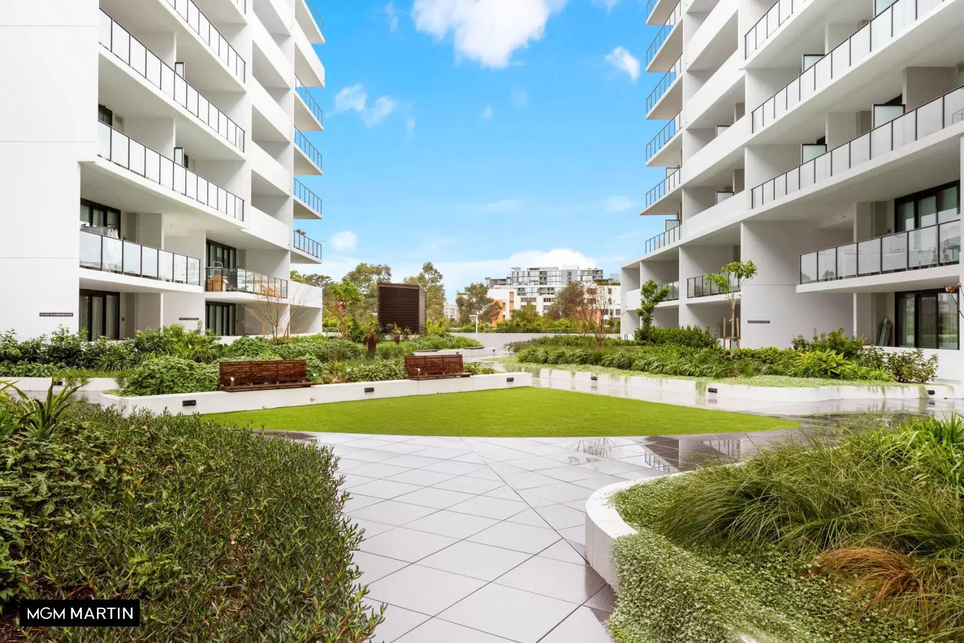 905/669 Gardeners Road, Mascot Sold by MGM Martin - image 1
