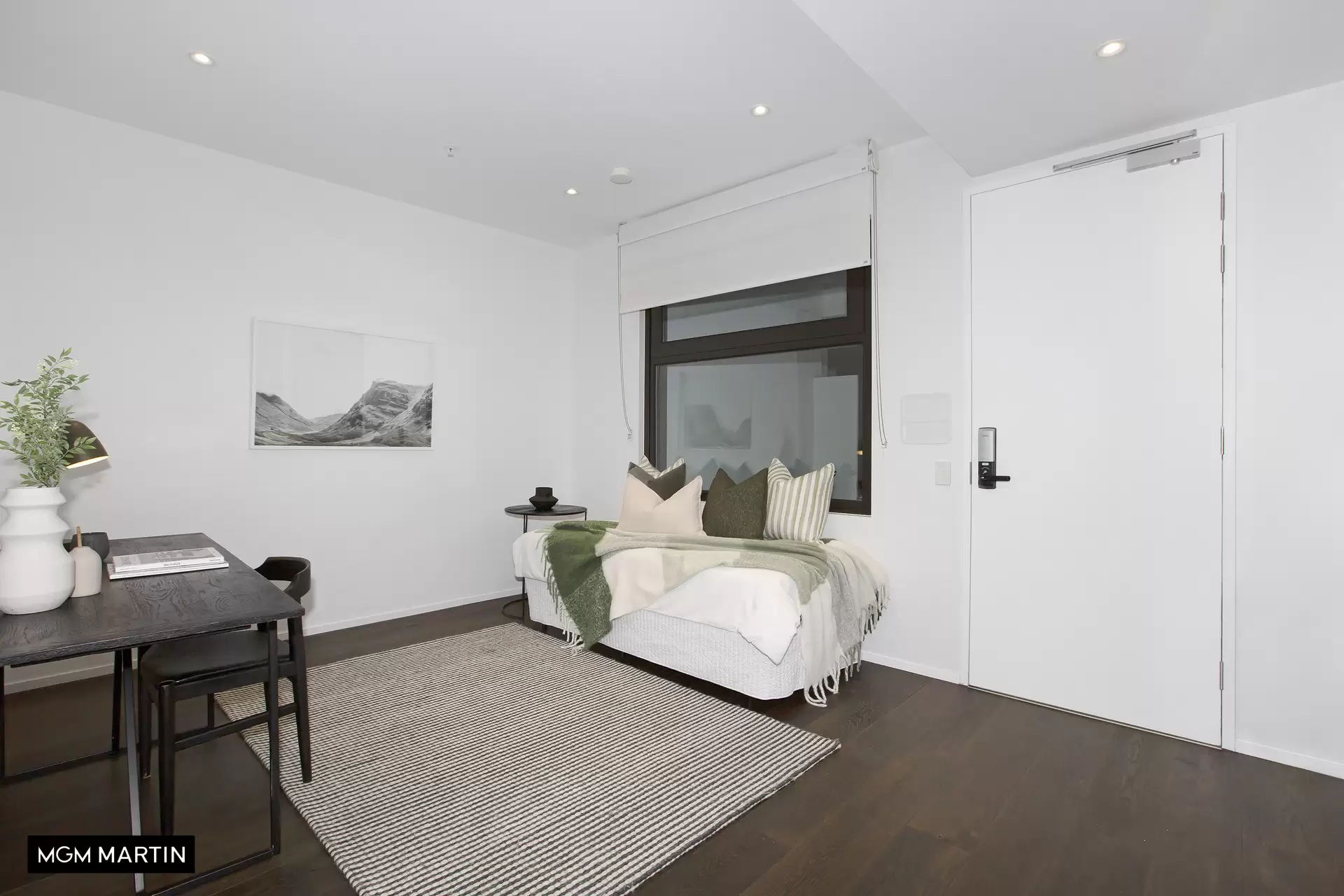 905/669 Gardeners Road, Mascot Sold by MGM Martin - image 1