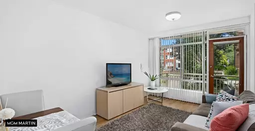 13/2 Gray Crescent, Eastlakes Sold by MGM Martin