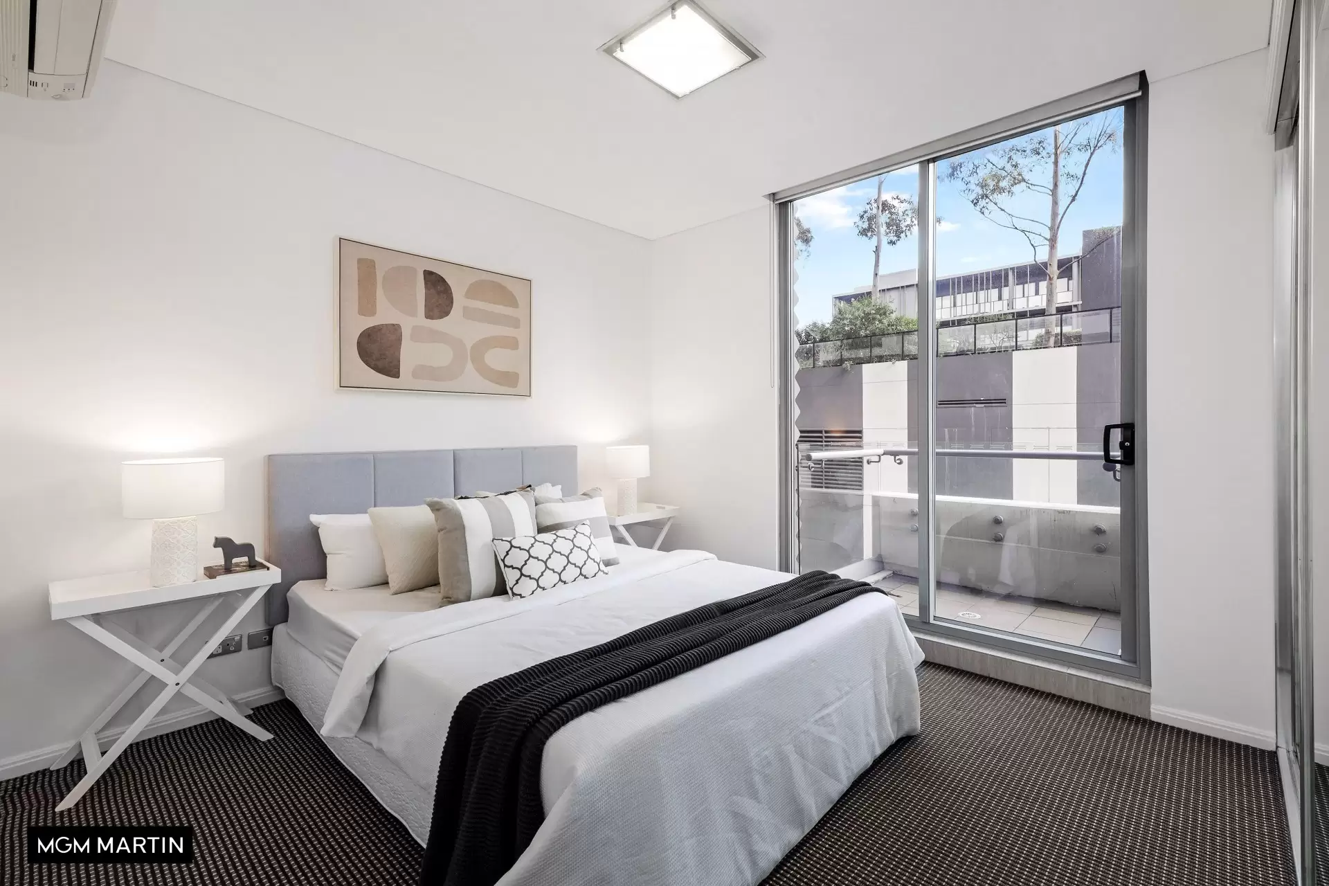 504/20 Gadigal Avenue, Zetland Sold by MGM Martin - image 1