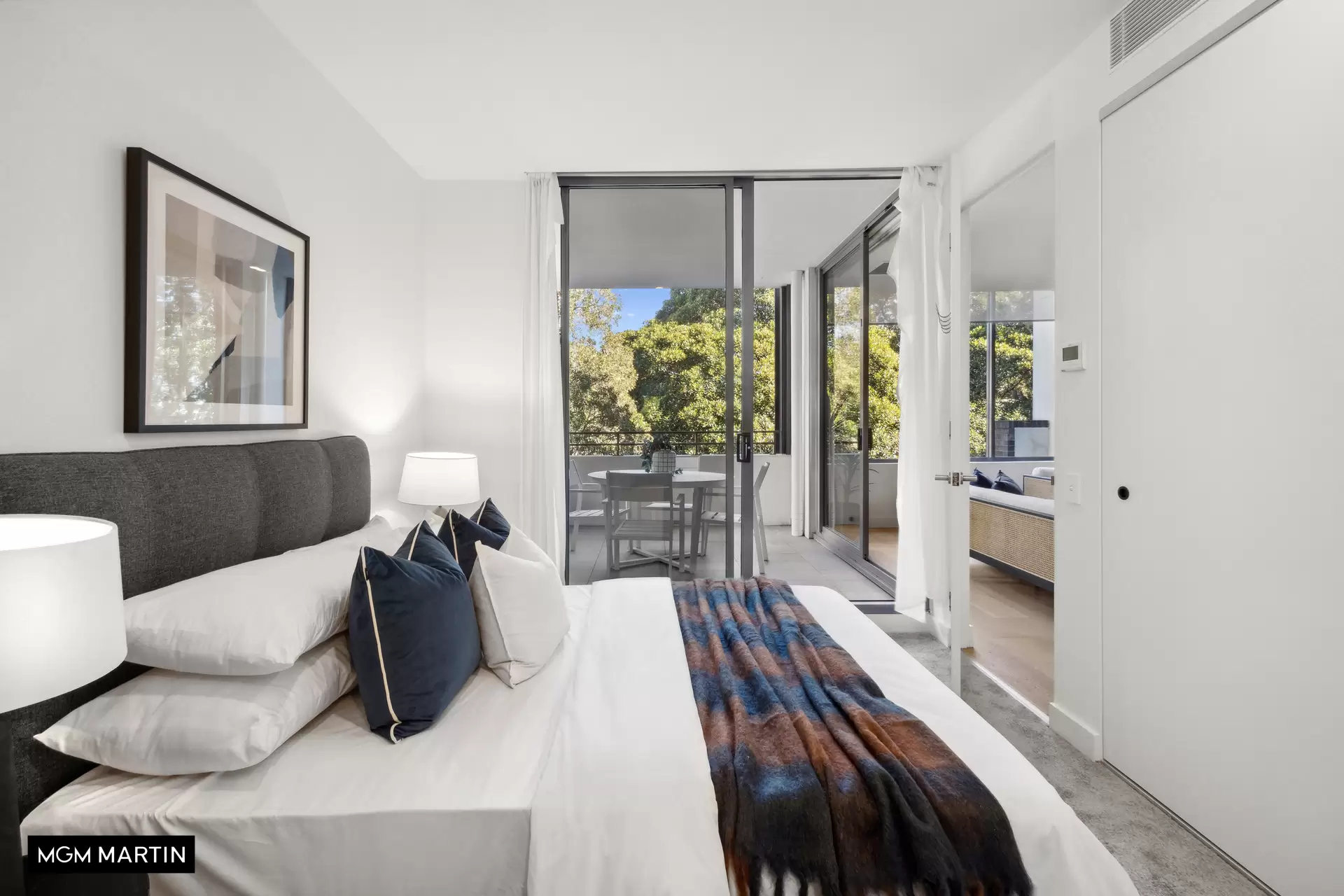 D336/810 Elizabeth Street, Waterloo Sold by MGM Martin - image 1
