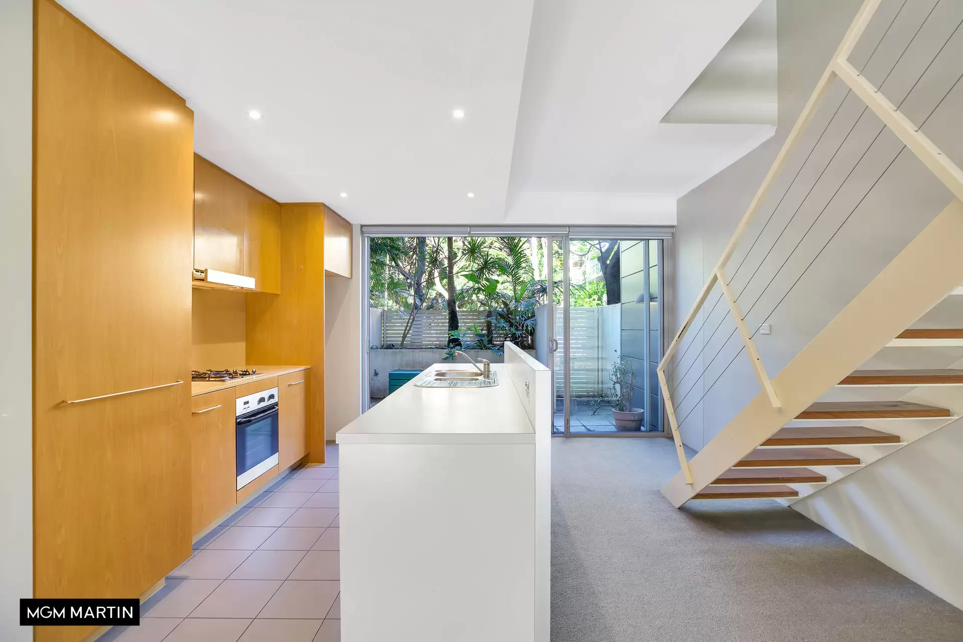 8/1 Leyland Grove, Zetland Leased by MGM Martin - image 1