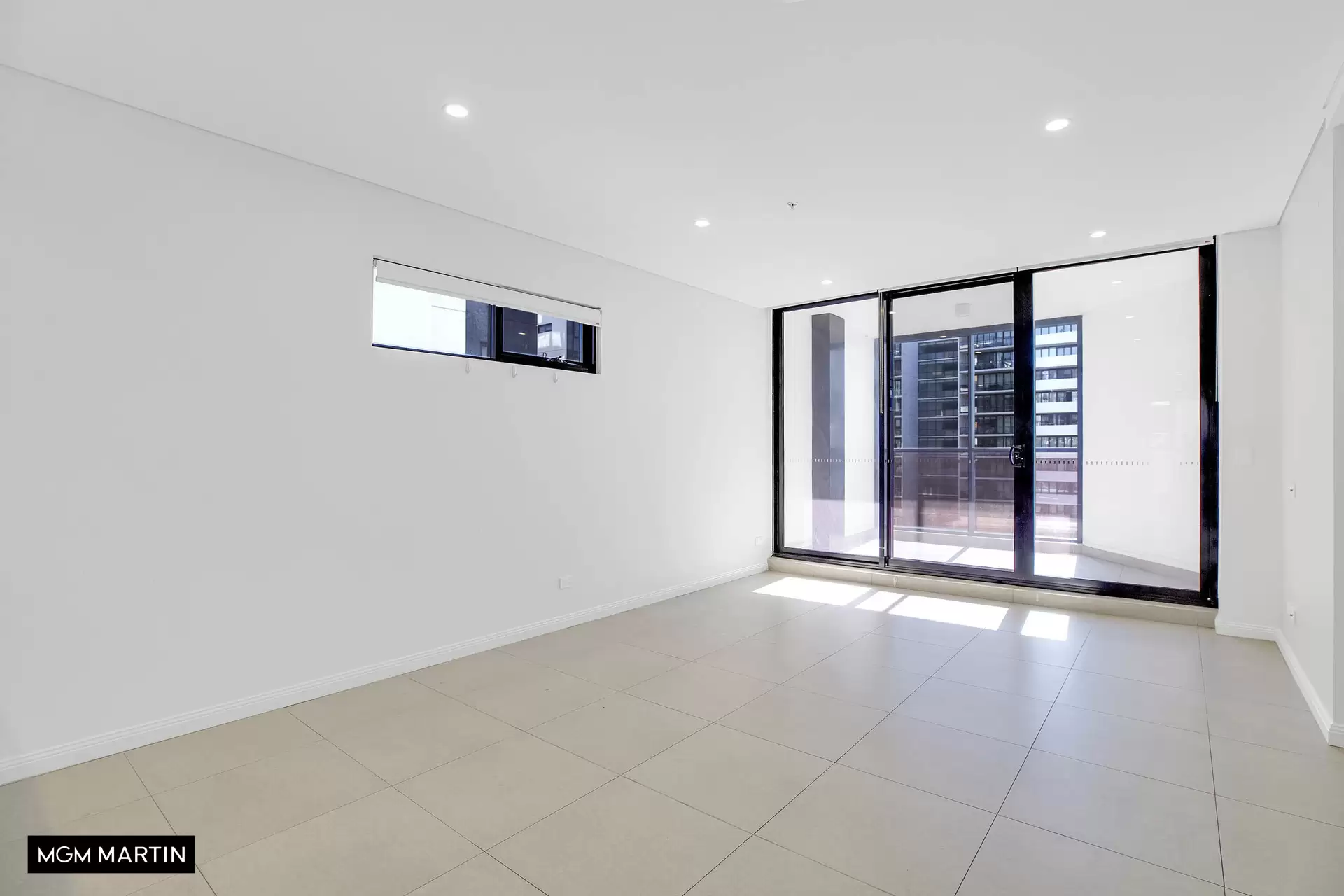 712/42  Church Avenue, Mascot Leased by MGM Martin - image 1