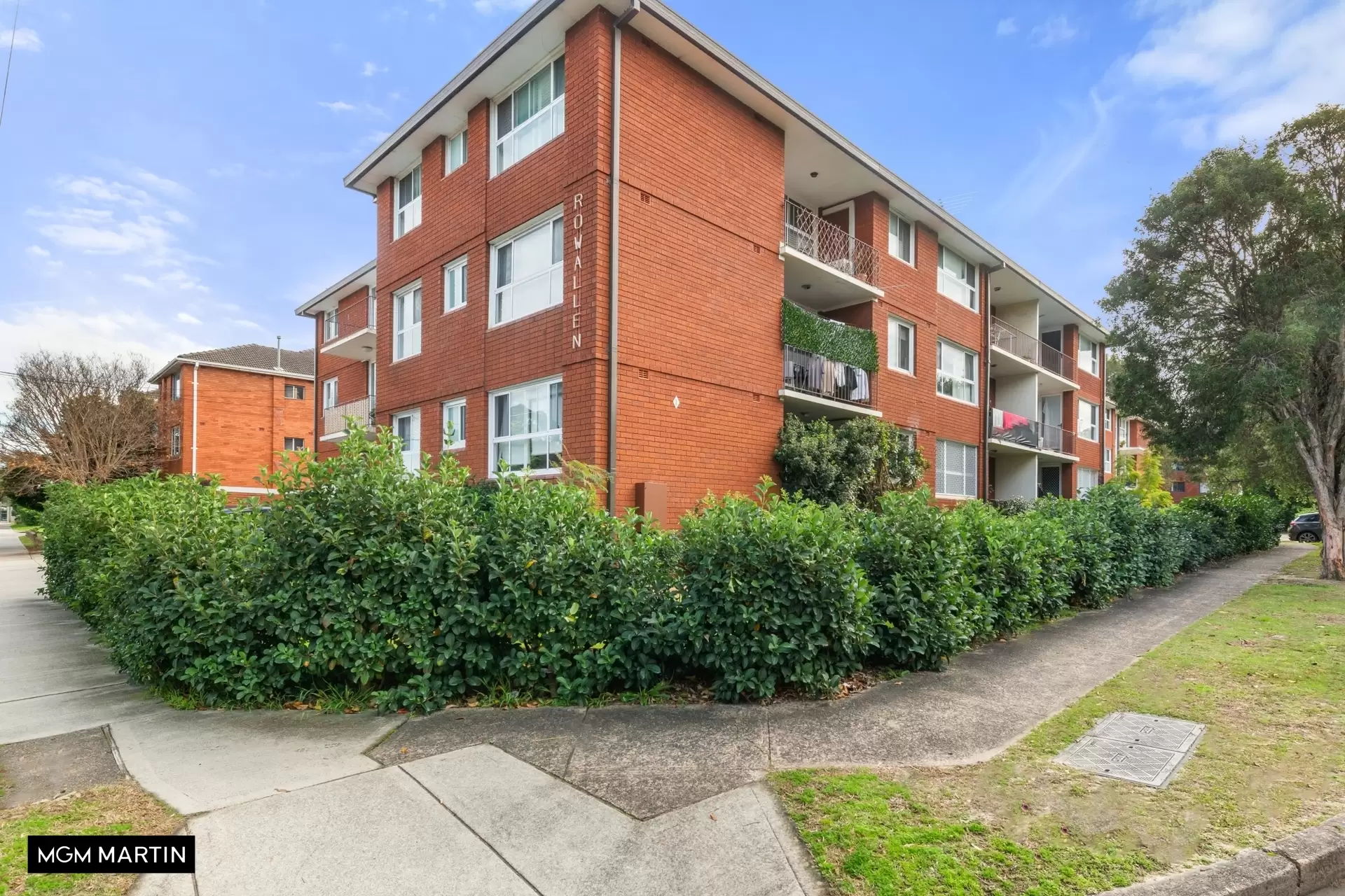 17/1 Gray Crescent, Eastlakes Sold by MGM Martin - image 1