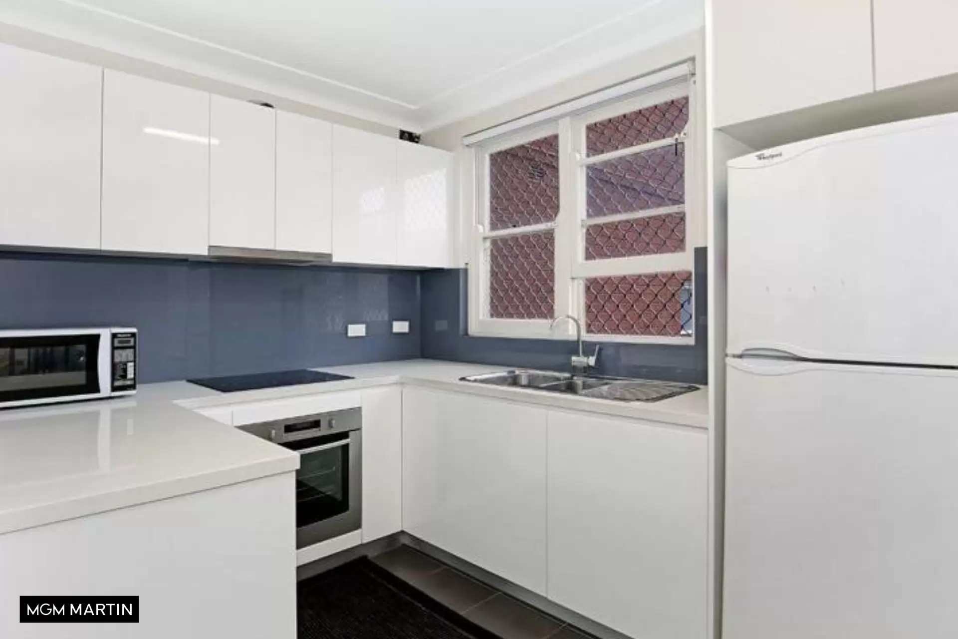 17/1 Gray Crescent, Eastlakes Sold by MGM Martin - image 1