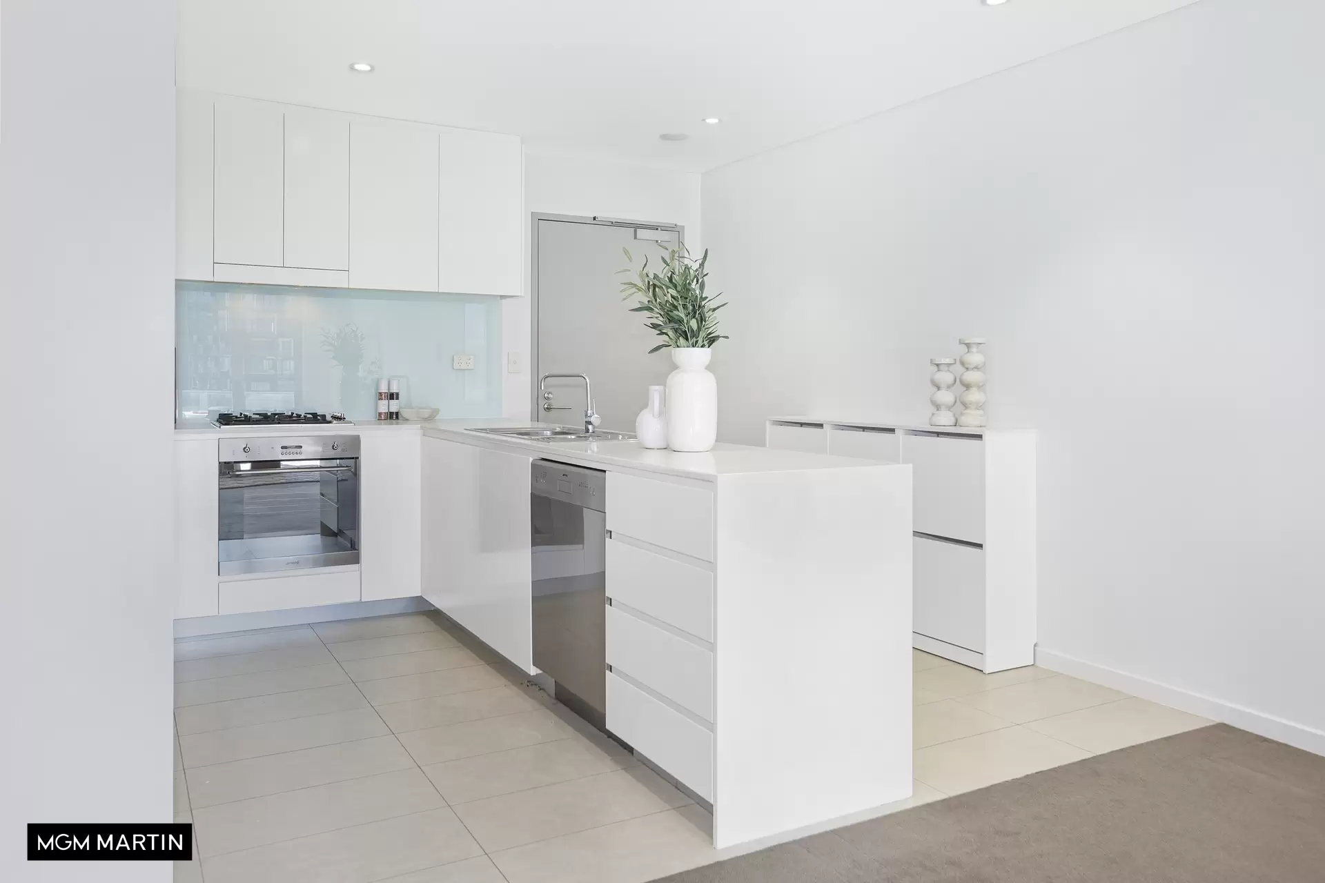 908C/8 Bourke Street, Mascot Sold by MGM Martin - image 1