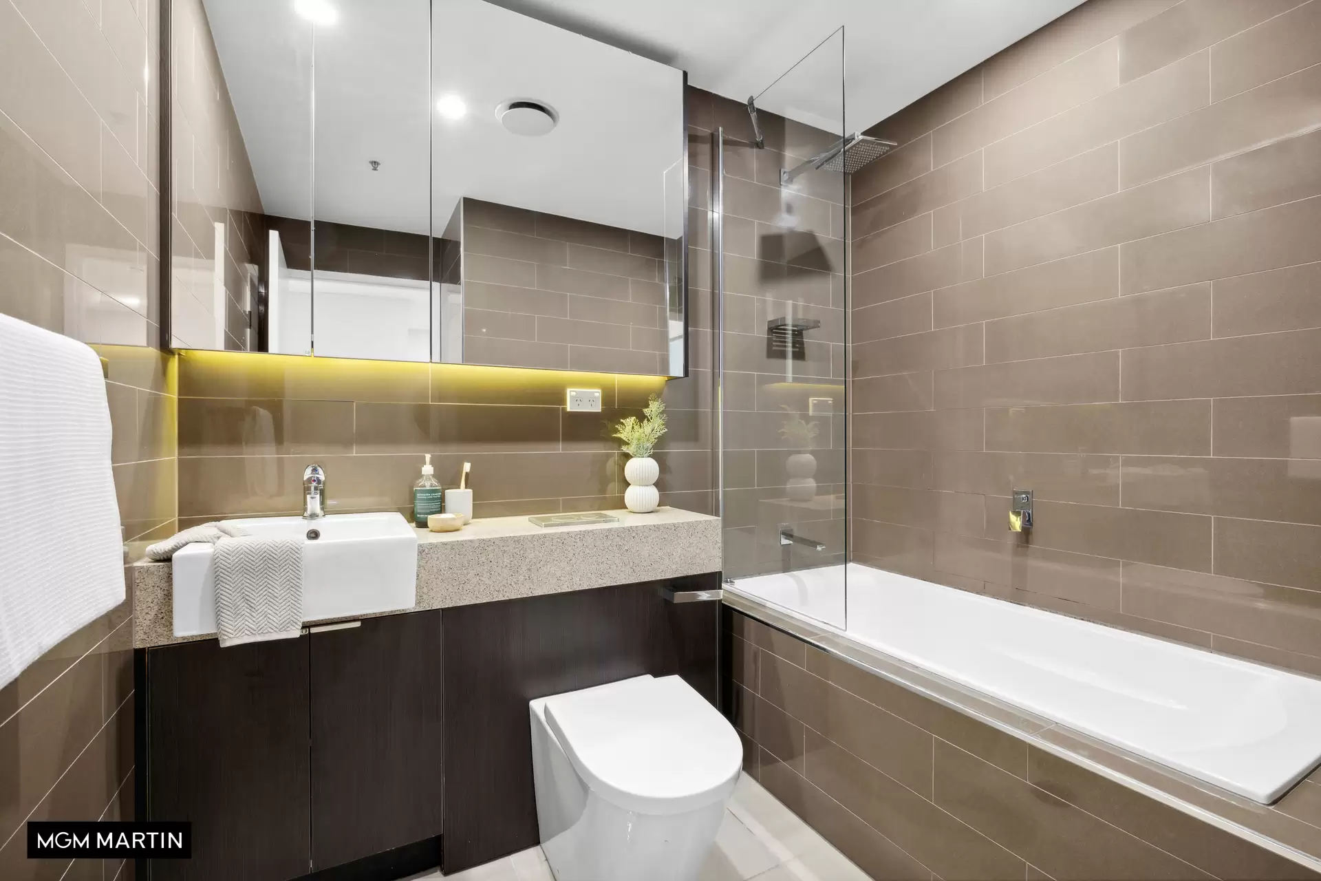 423/5 O'Dea Avenue, Zetland Sold by MGM Martin - image 1