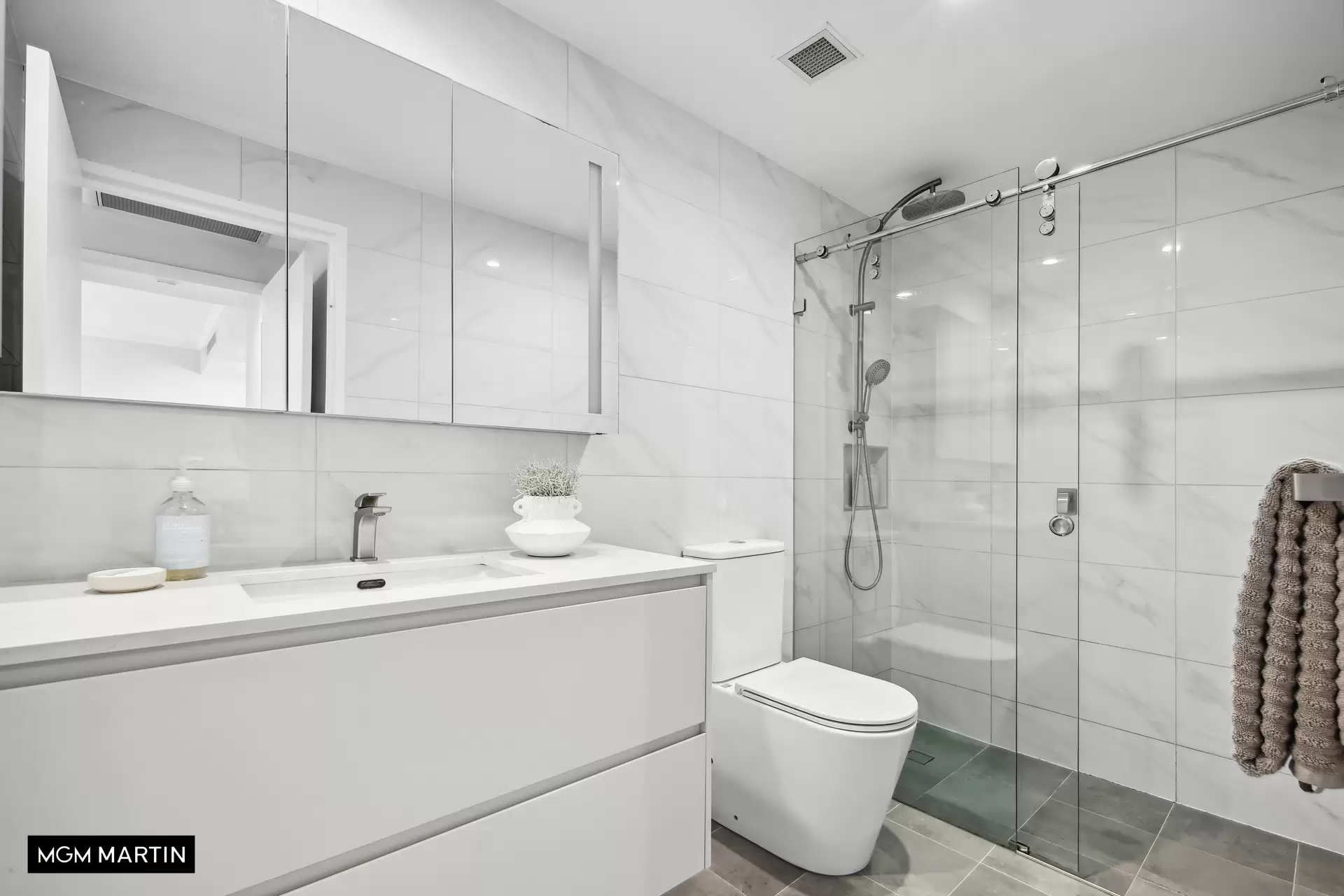 5/7 Victoria Park Parade, Zetland Sold by MGM Martin - image 1