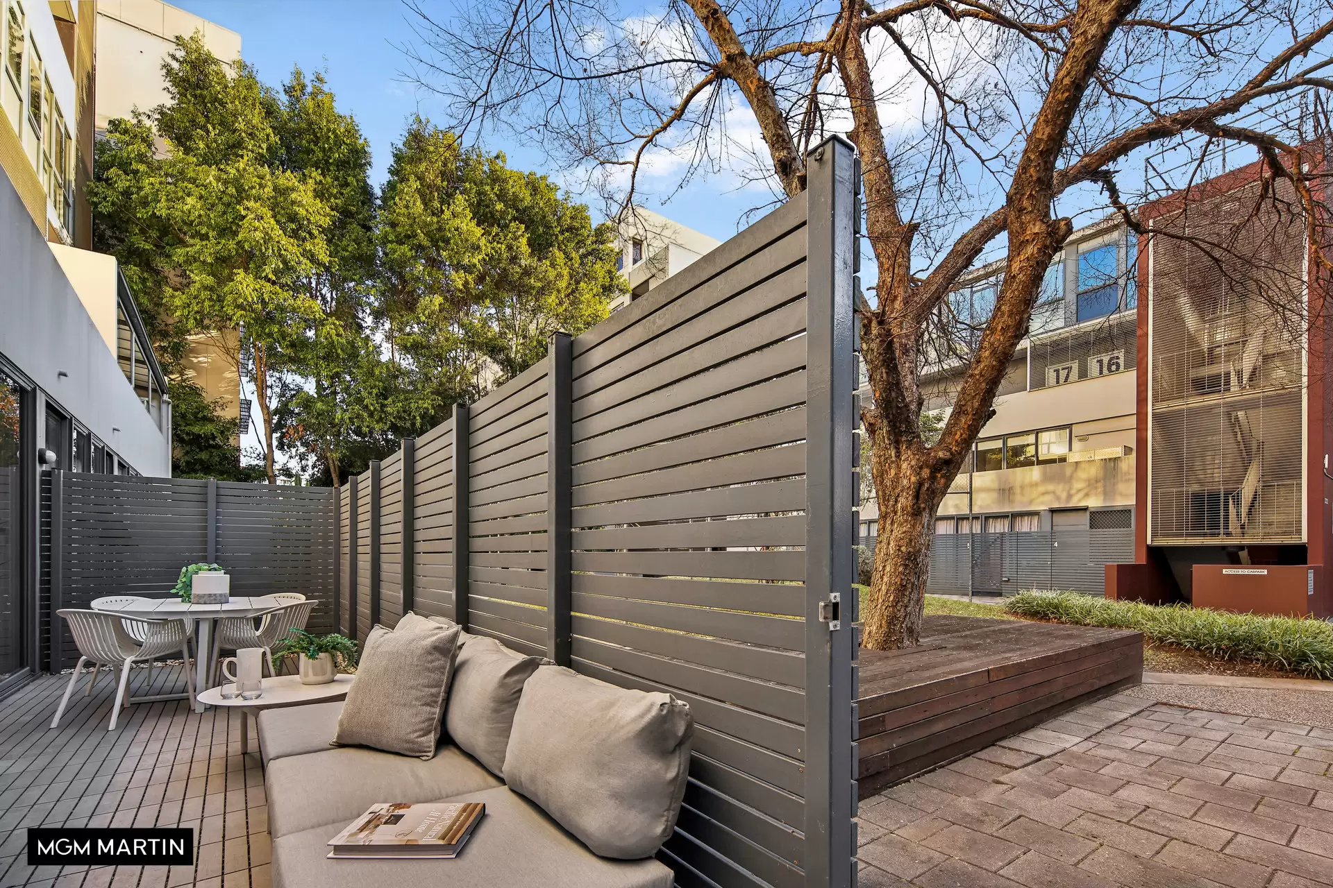 5/7 Victoria Park Parade, Zetland Sold by MGM Martin - image 1