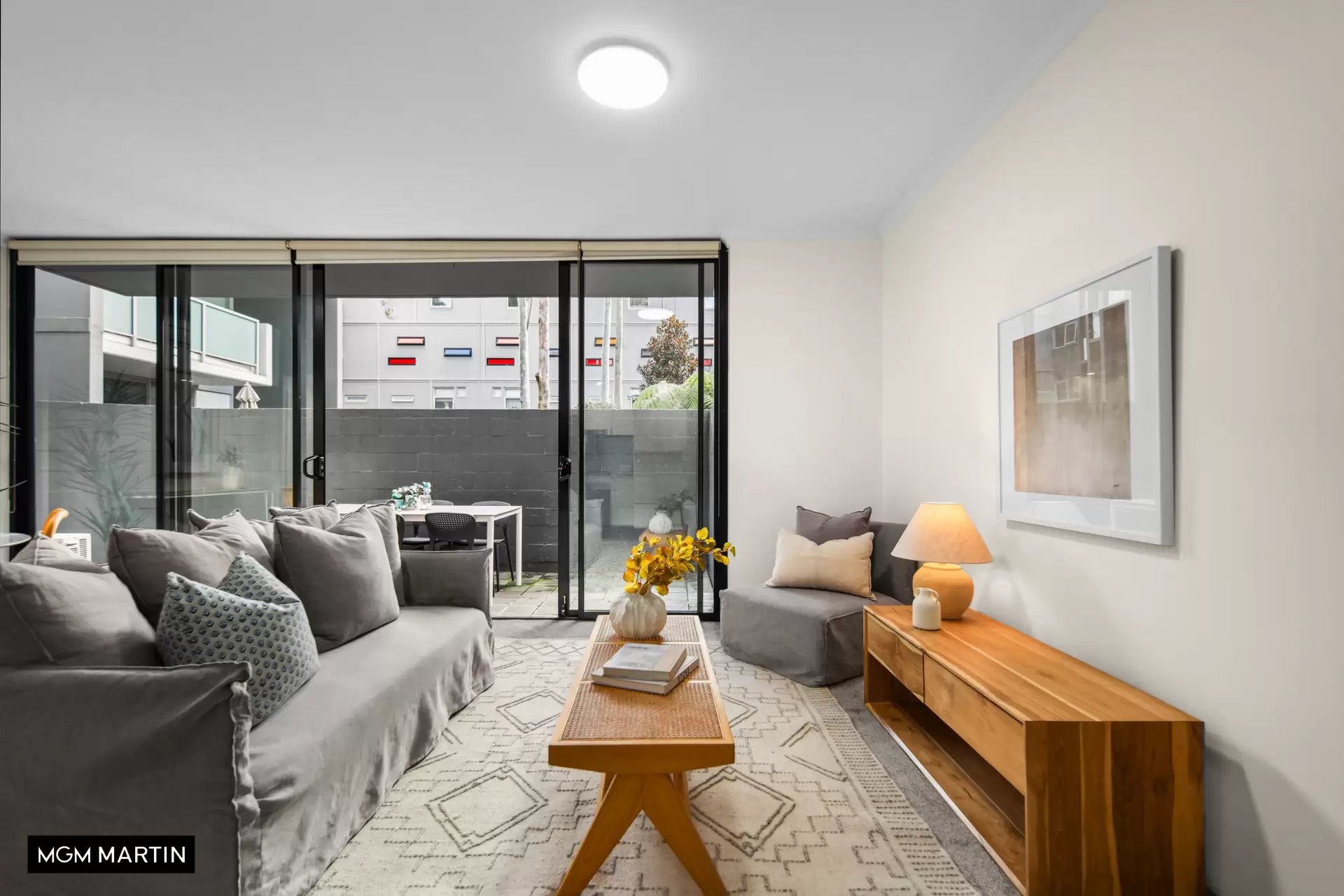 92/5A Victoria Park Parade, Zetland Sold by MGM Martin - image 1