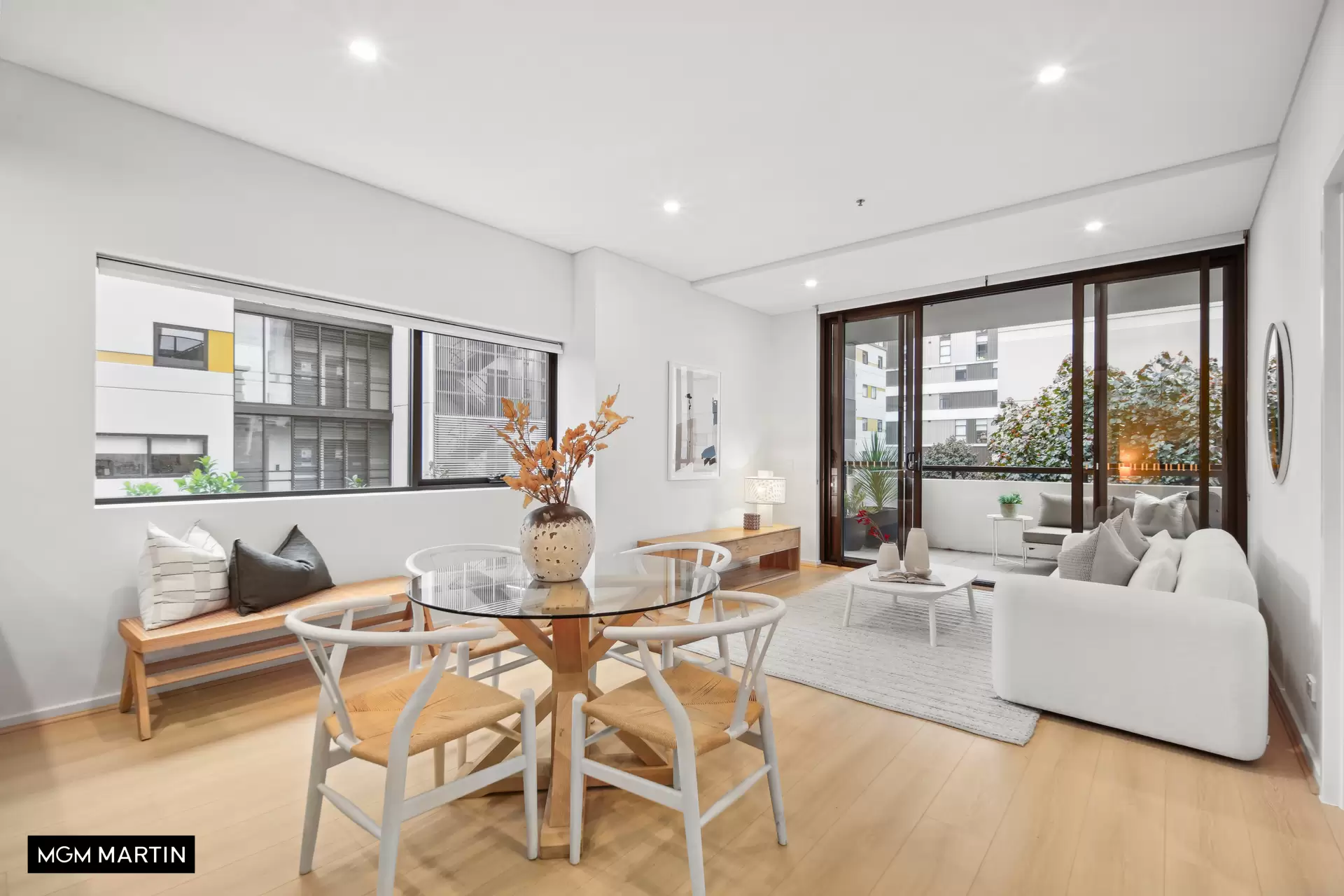 305/3 George Julius Avenue, Zetland Sold by MGM Martin - image 1