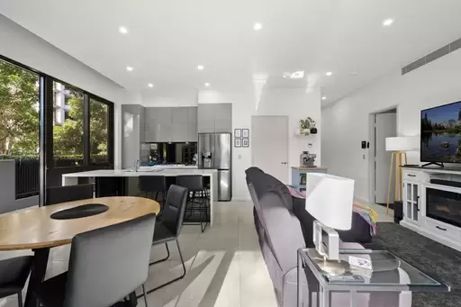 29/9 Rosebery Avenue, Rosebery Sold by MGM Martin