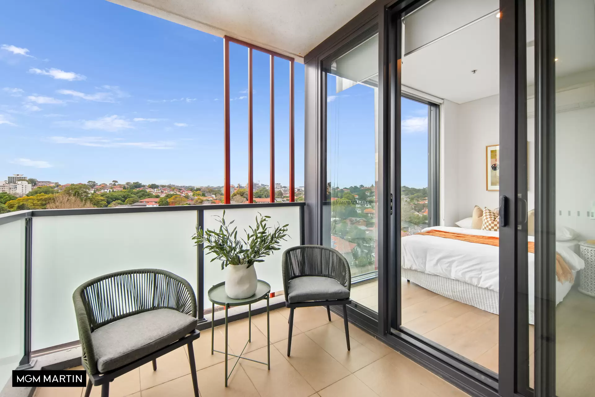 877/2 Cooper Place, Zetland Sold by MGM Martin - image 1