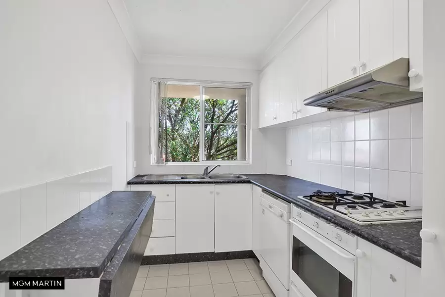 6/39 Kennedy Street, Kingsford Leased by MGM Martin - image 1