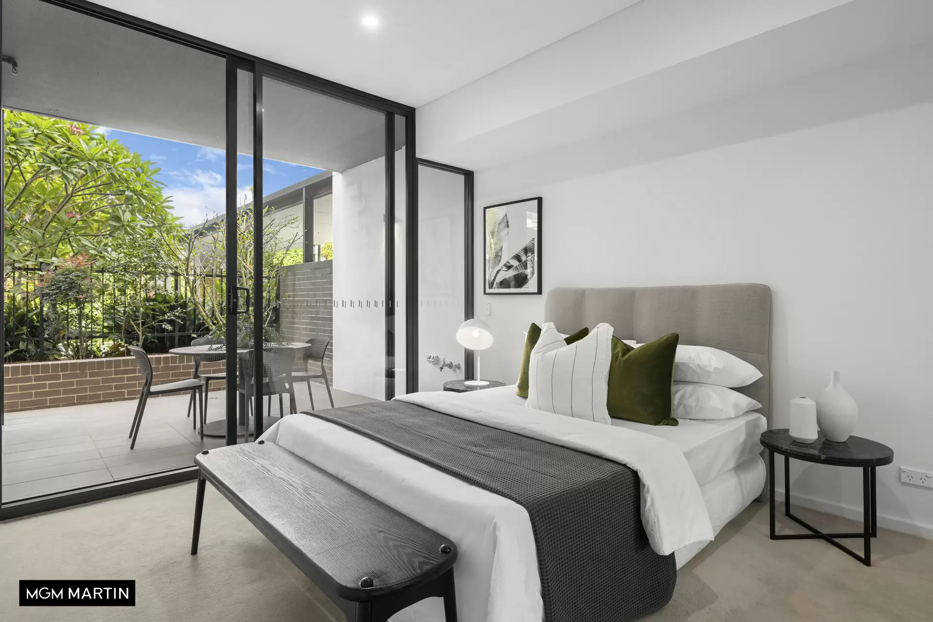 616/2B Defries Avenue, Zetland Leased by MGM Martin - image 1