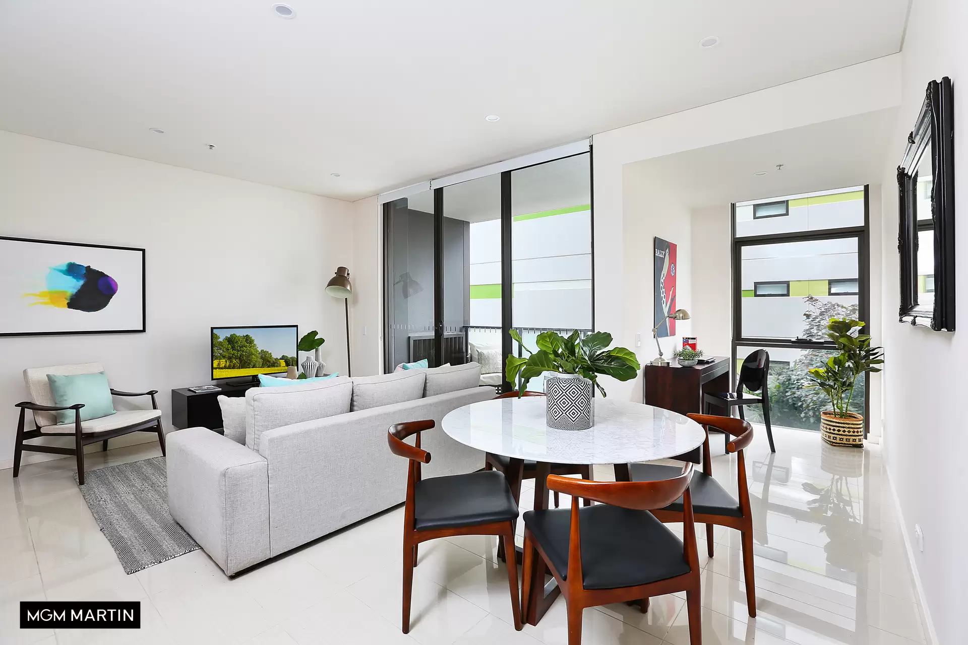 325/1 Hutchinson Walk, Zetland Leased by MGM Martin - image 1