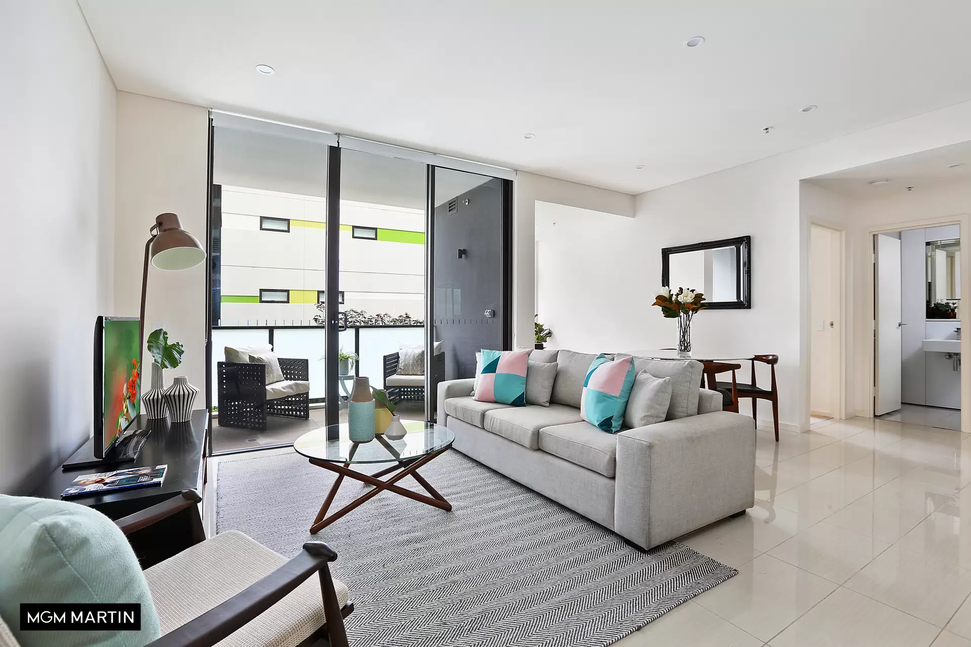 325/1 Hutchinson Walk, Zetland Leased by MGM Martin - image 1