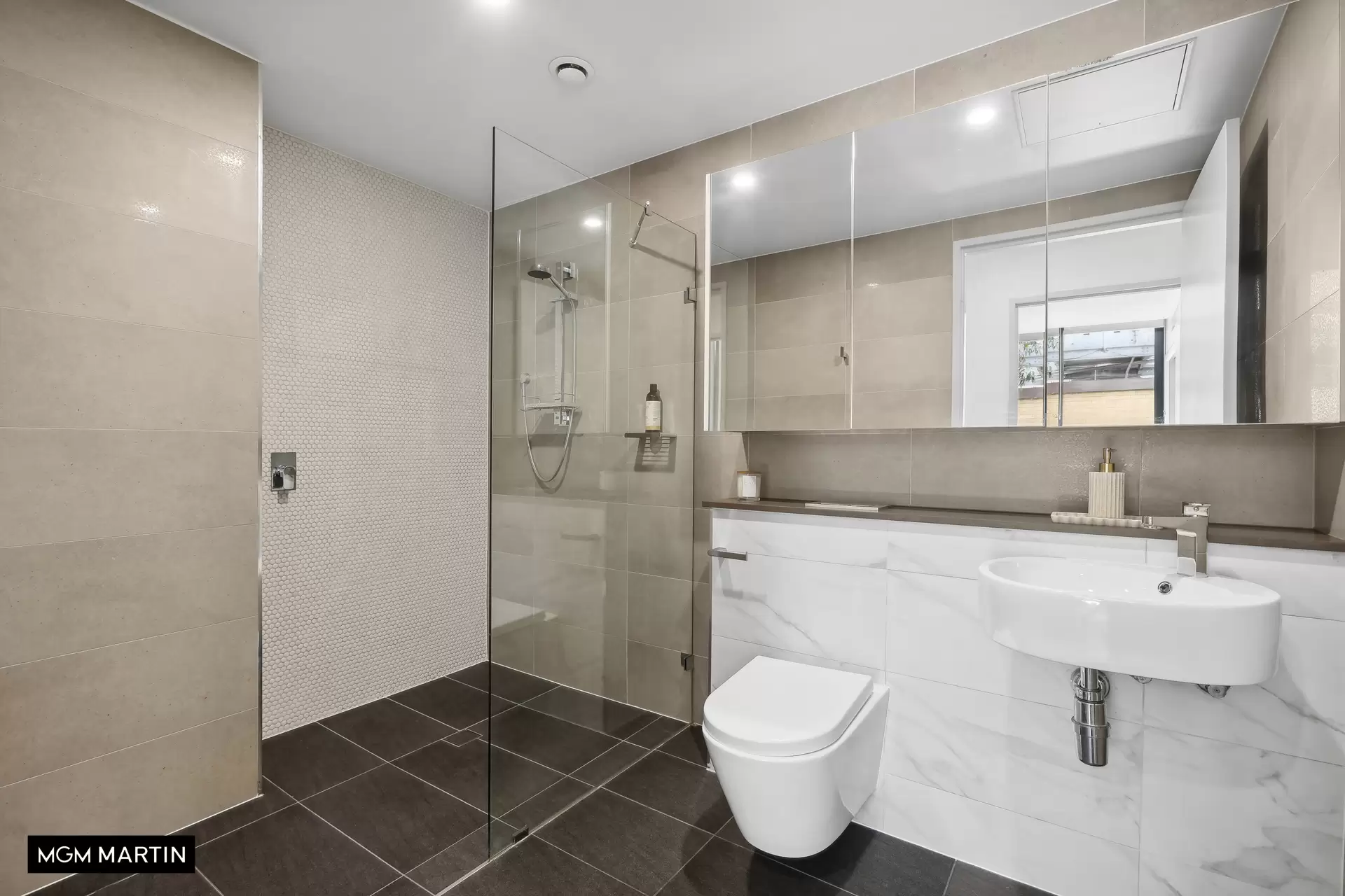 133/42 Rosebery Avenue, Rosebery Sold by MGM Martin - image 1