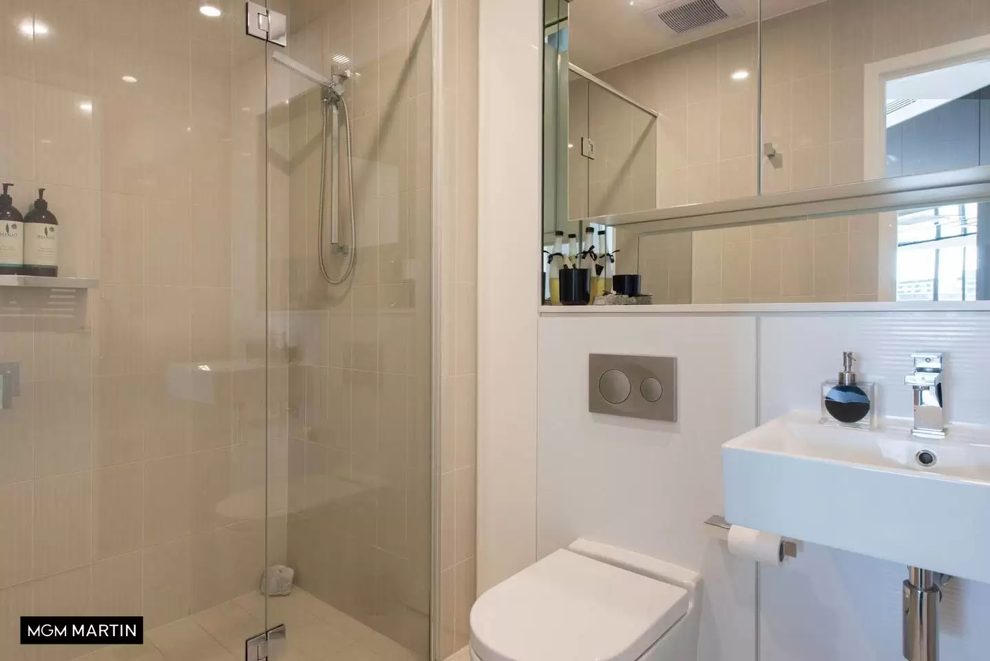 714/1 Hutchinson Walk, Zetland Leased by MGM Martin - image 1