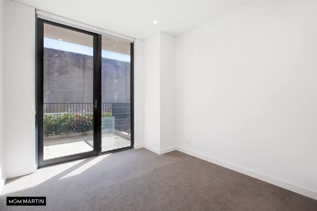 1005/8 Kingsborough Way, Zetland Leased by MGM Martin - image 1