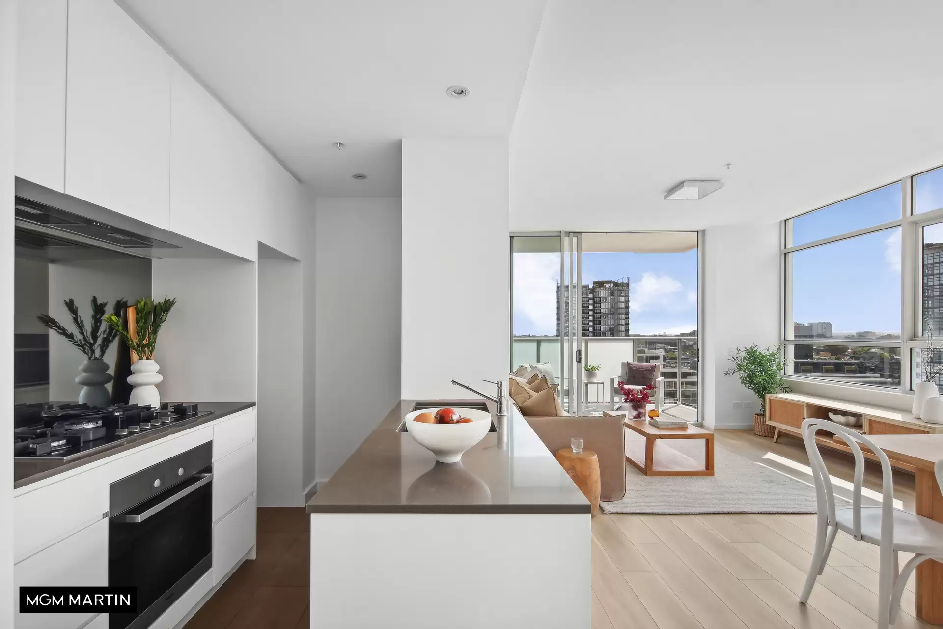 1301/15 Gadigal Avenue, Zetland Sold by MGM Martin - image 1
