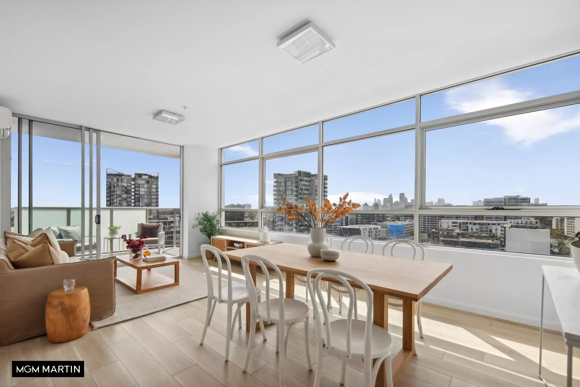 1301/15 Gadigal Avenue, Zetland Sold by MGM Martin - image 1
