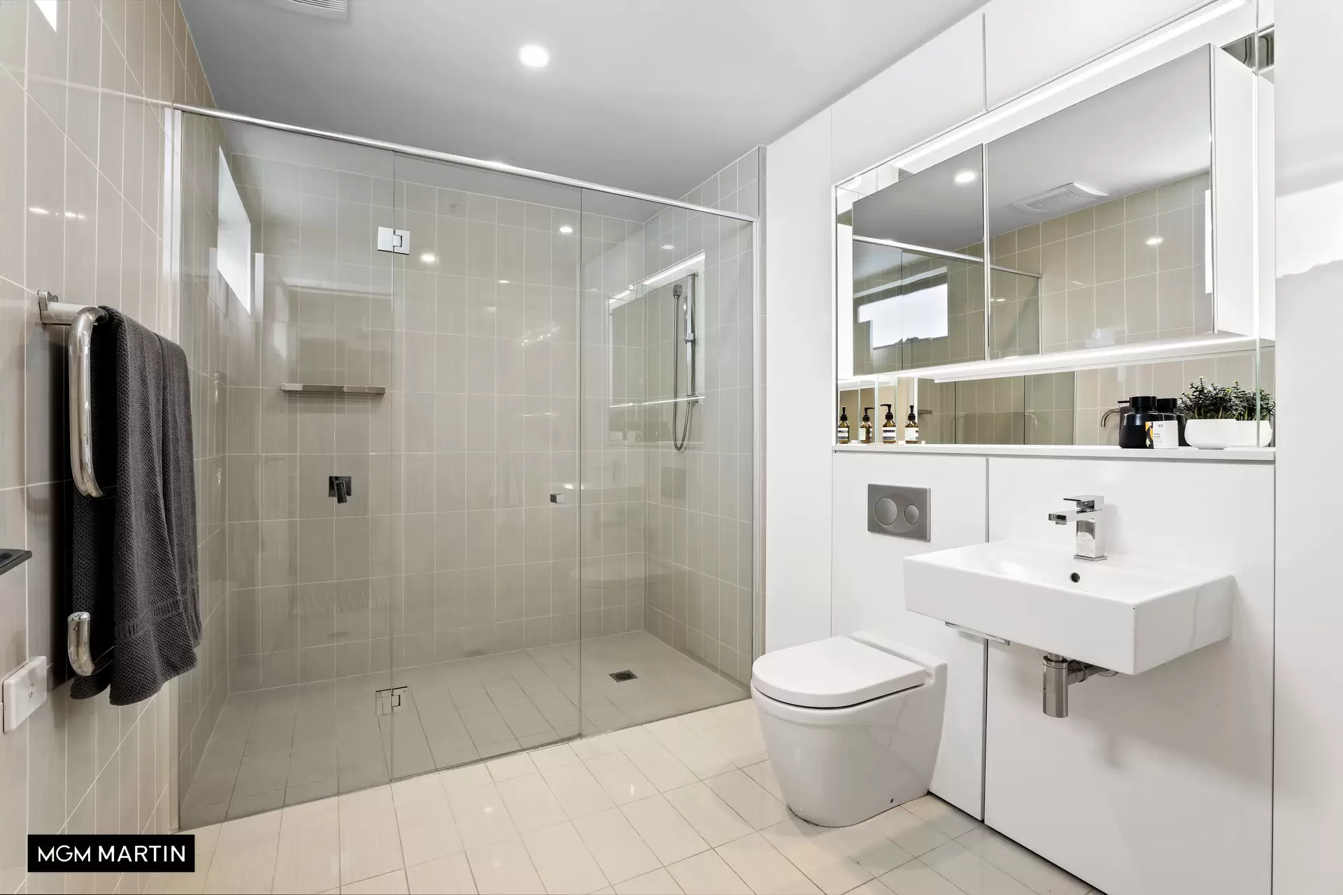 509/1 George Julius Avenue, Zetland Leased by MGM Martin - image 1