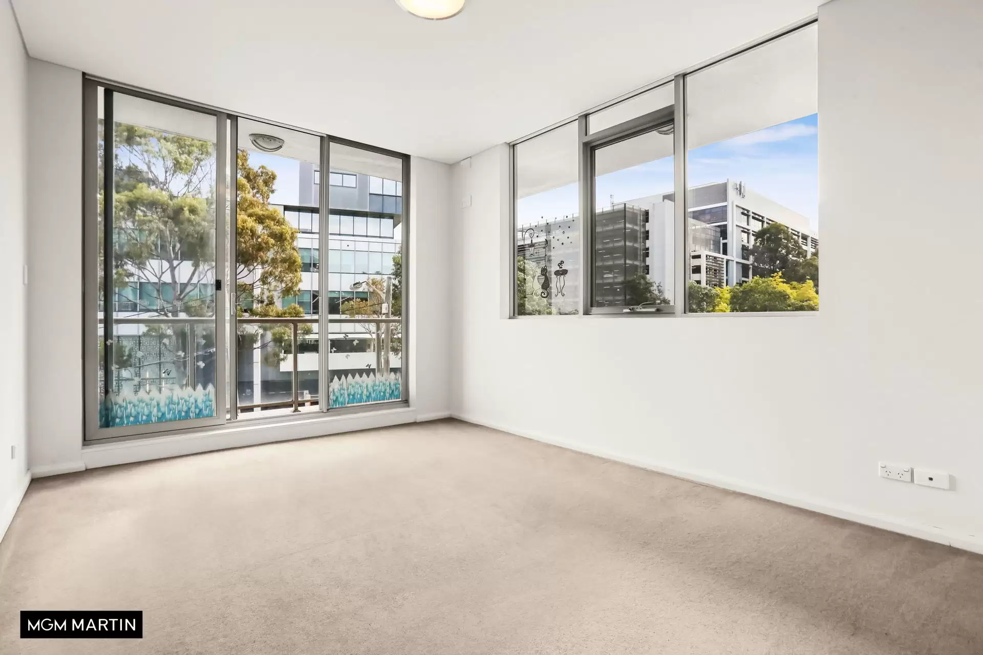 215/149-161 O'Riordan Street, Mascot Leased by MGM Martin - image 1