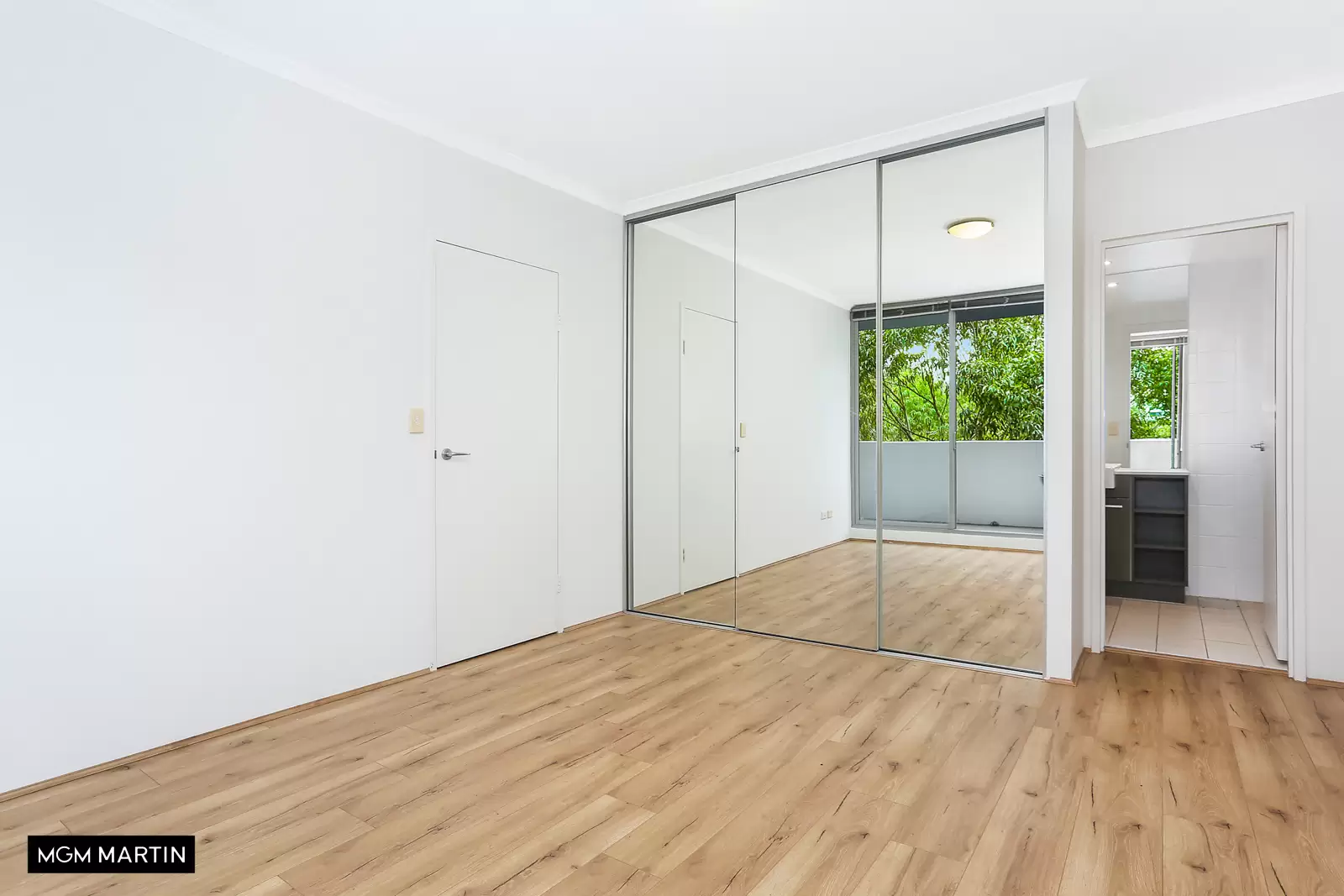 36/2 Hutchinson Walk, Zetland Leased by MGM Martin - image 1