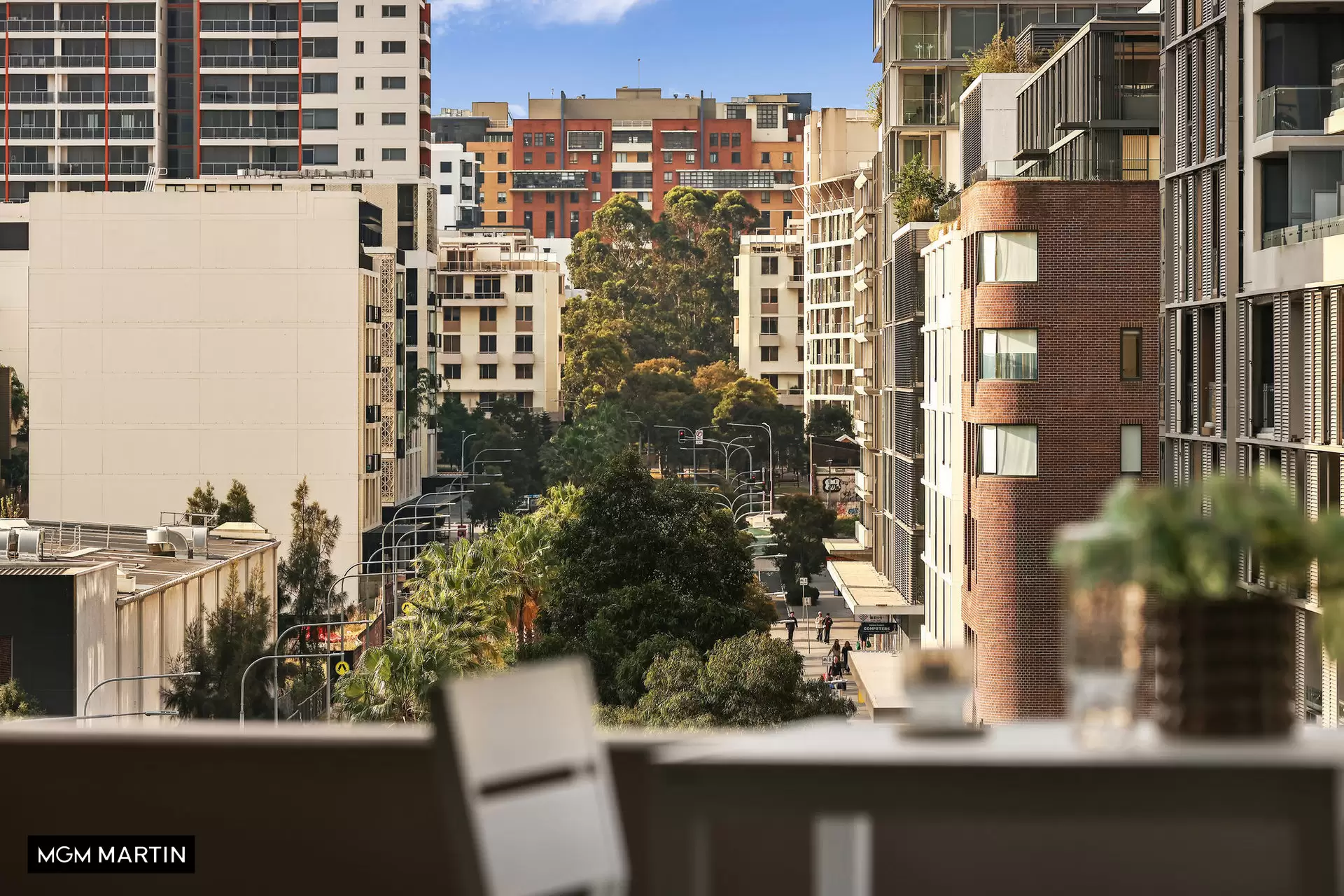 27/22 Gadigal Avenue, Zetland Leased by MGM Martin - image 1