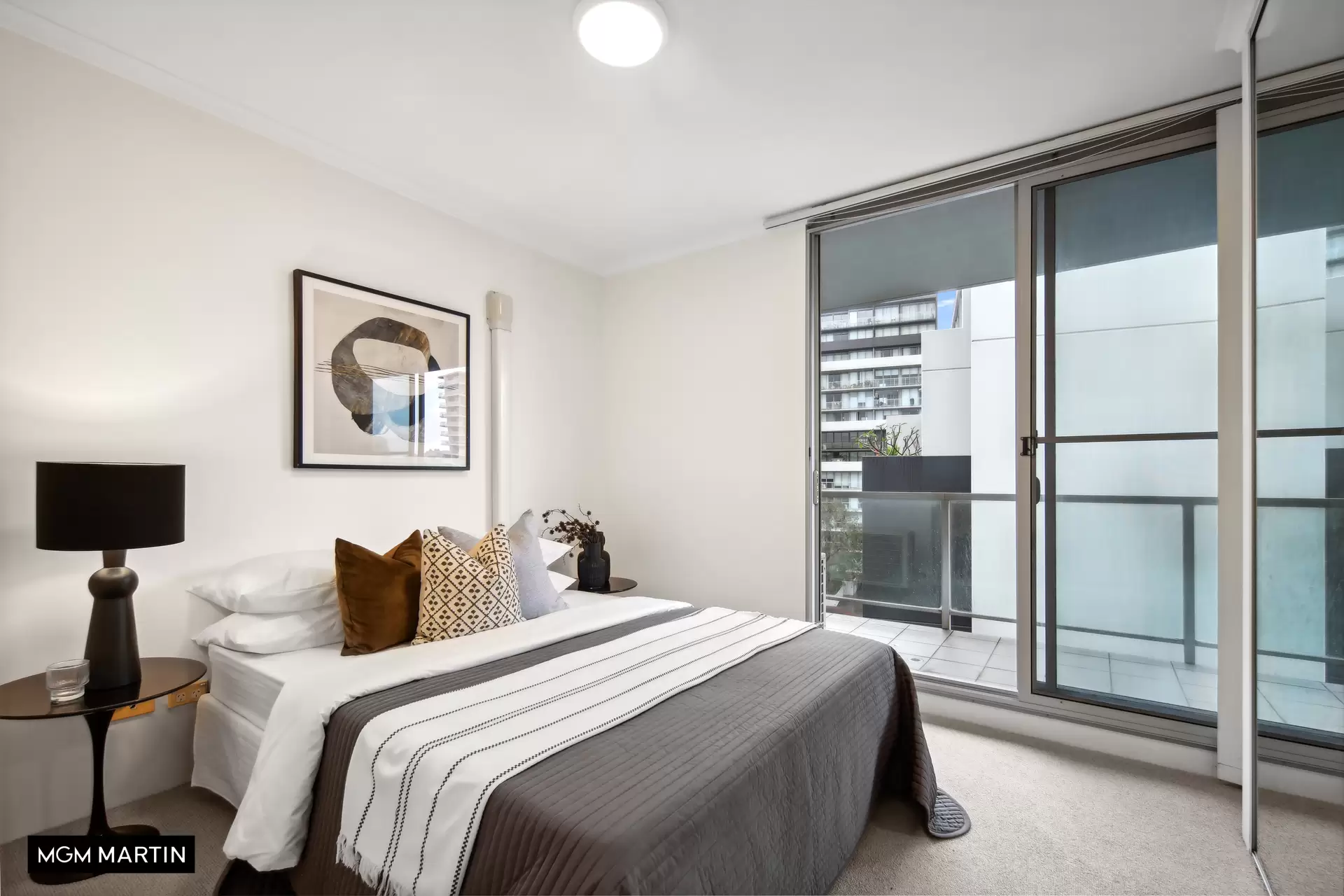 59/2 Hutchinson Walk, Zetland Sold by MGM Martin - image 1