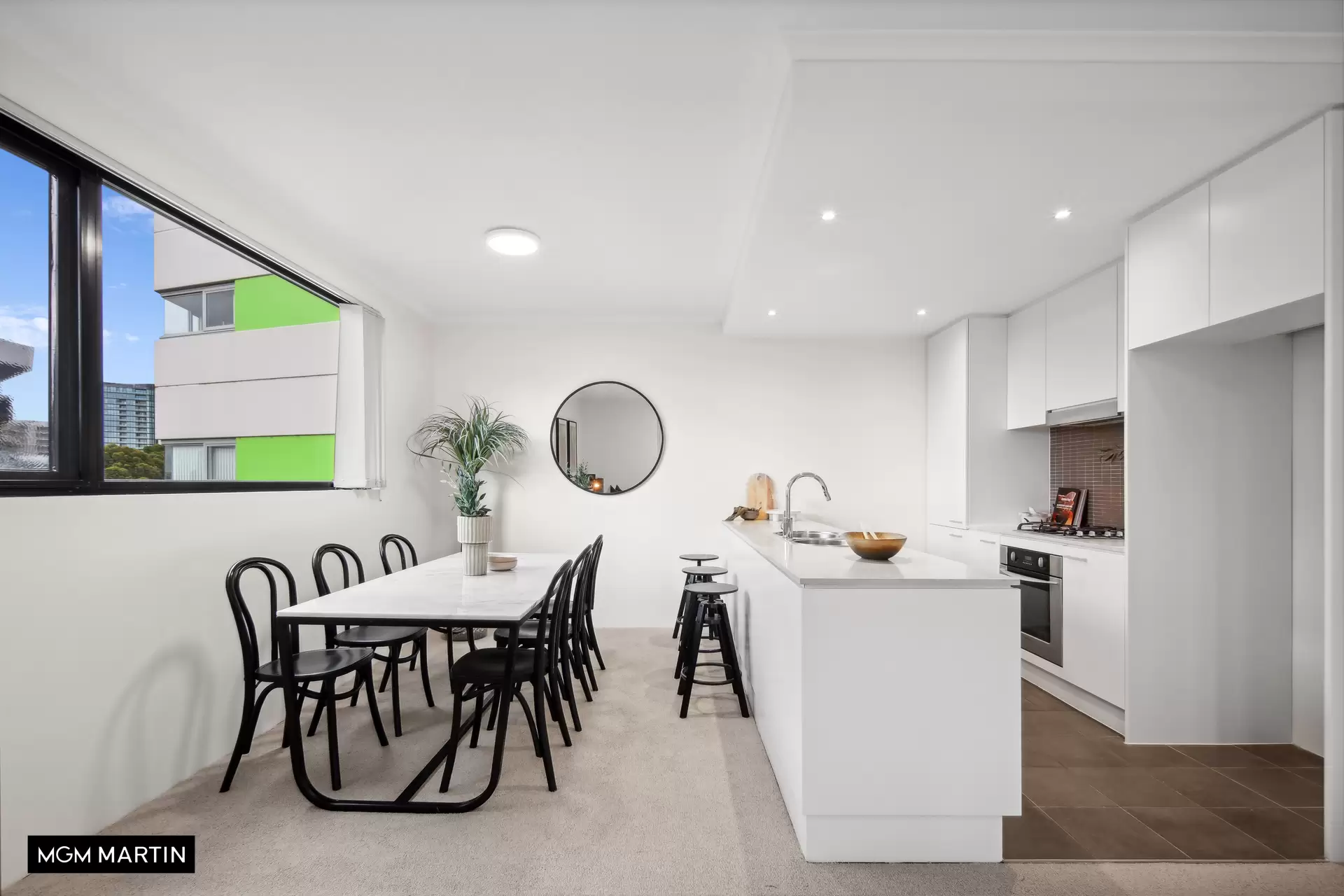 59/2 Hutchinson Walk, Zetland Sold by MGM Martin - image 1