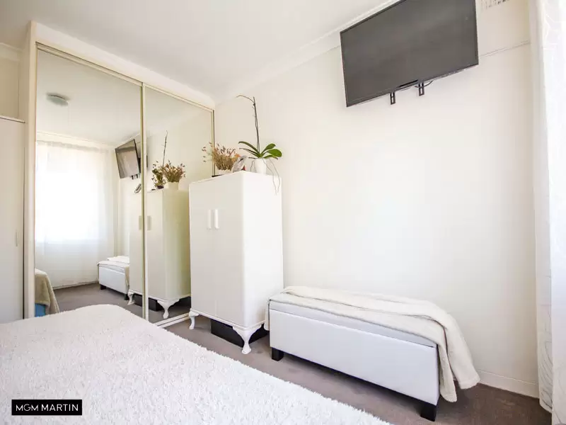 12/33 Mascot Drive, Eastlakes Leased by MGM Martin - image 1