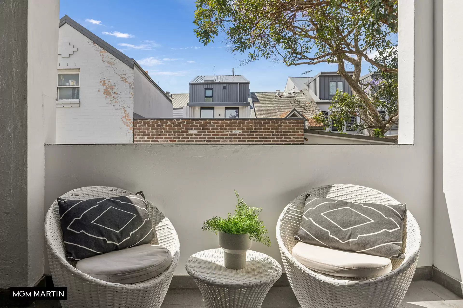 6/10-16 Epsom Road, Zetland Sold by MGM Martin - image 1