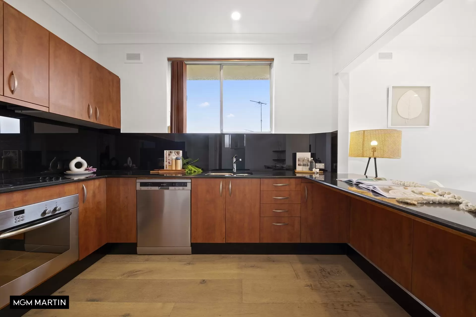 4/308 Alison Road, Coogee Sold by MGM Martin - image 1