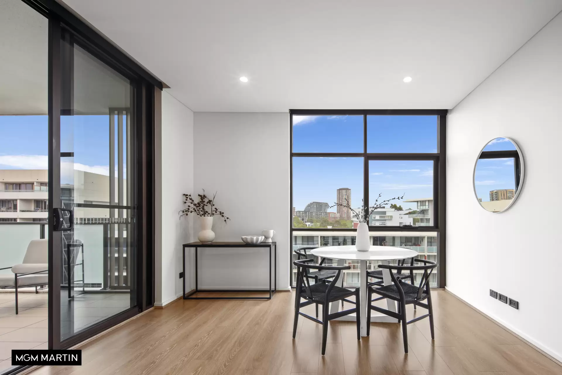 727/2 Kirby Walk, Zetland Sold by MGM Martin - image 1