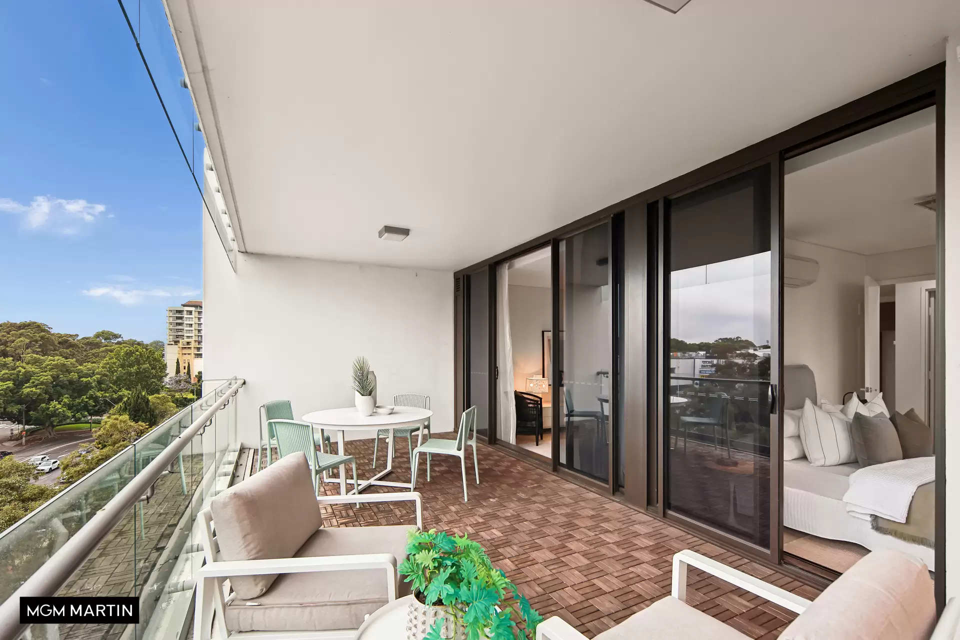 813/20 Gadigal Avenue, Zetland Sold by MGM Martin - image 1