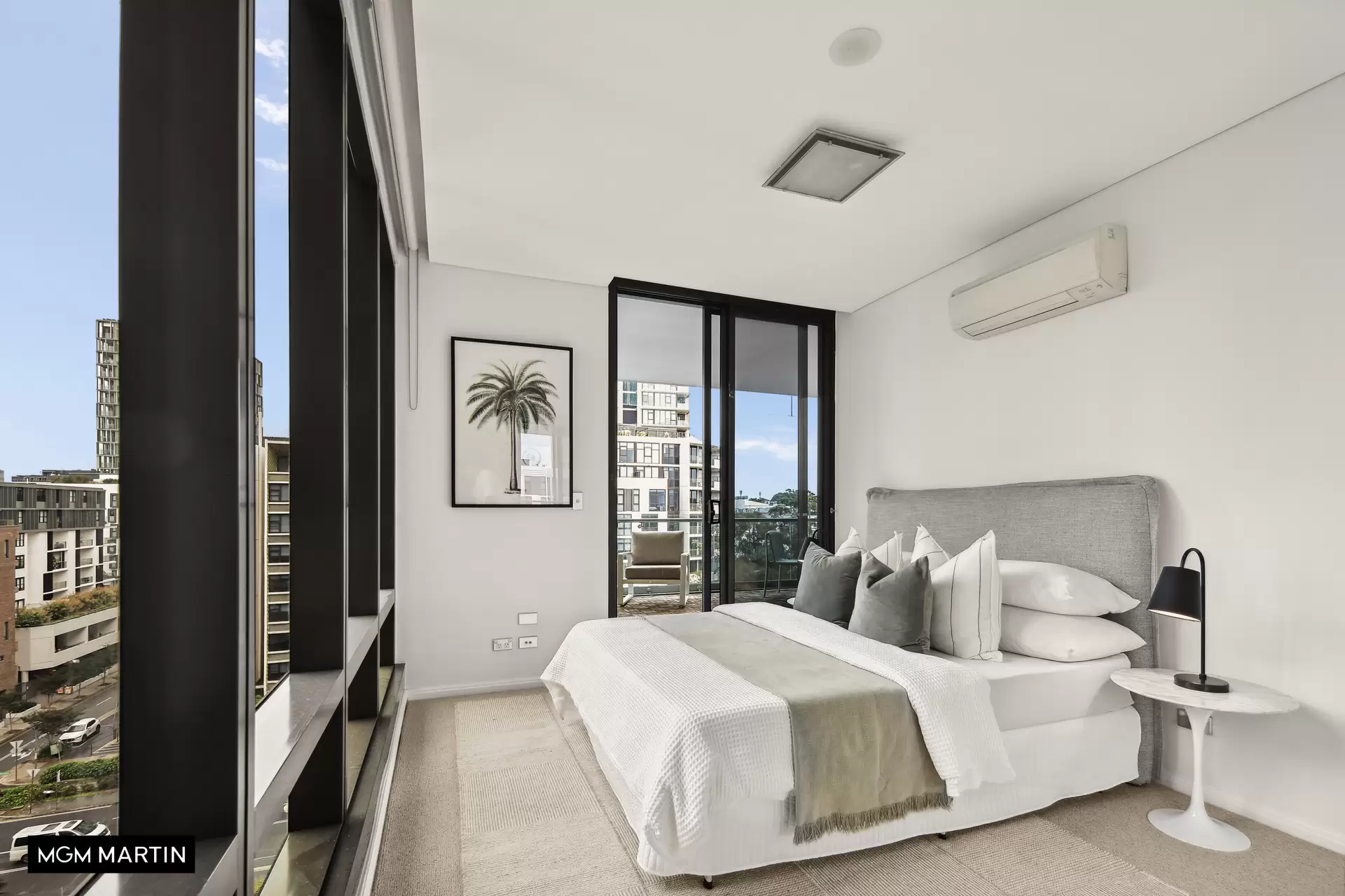 813/20 Gadigal Avenue, Zetland Sold by MGM Martin - image 1