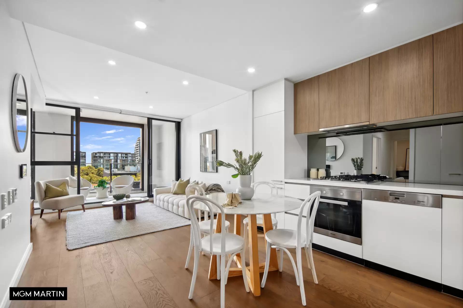 2514/6 Kingsborough Way, Zetland Sold by MGM Martin - image 1