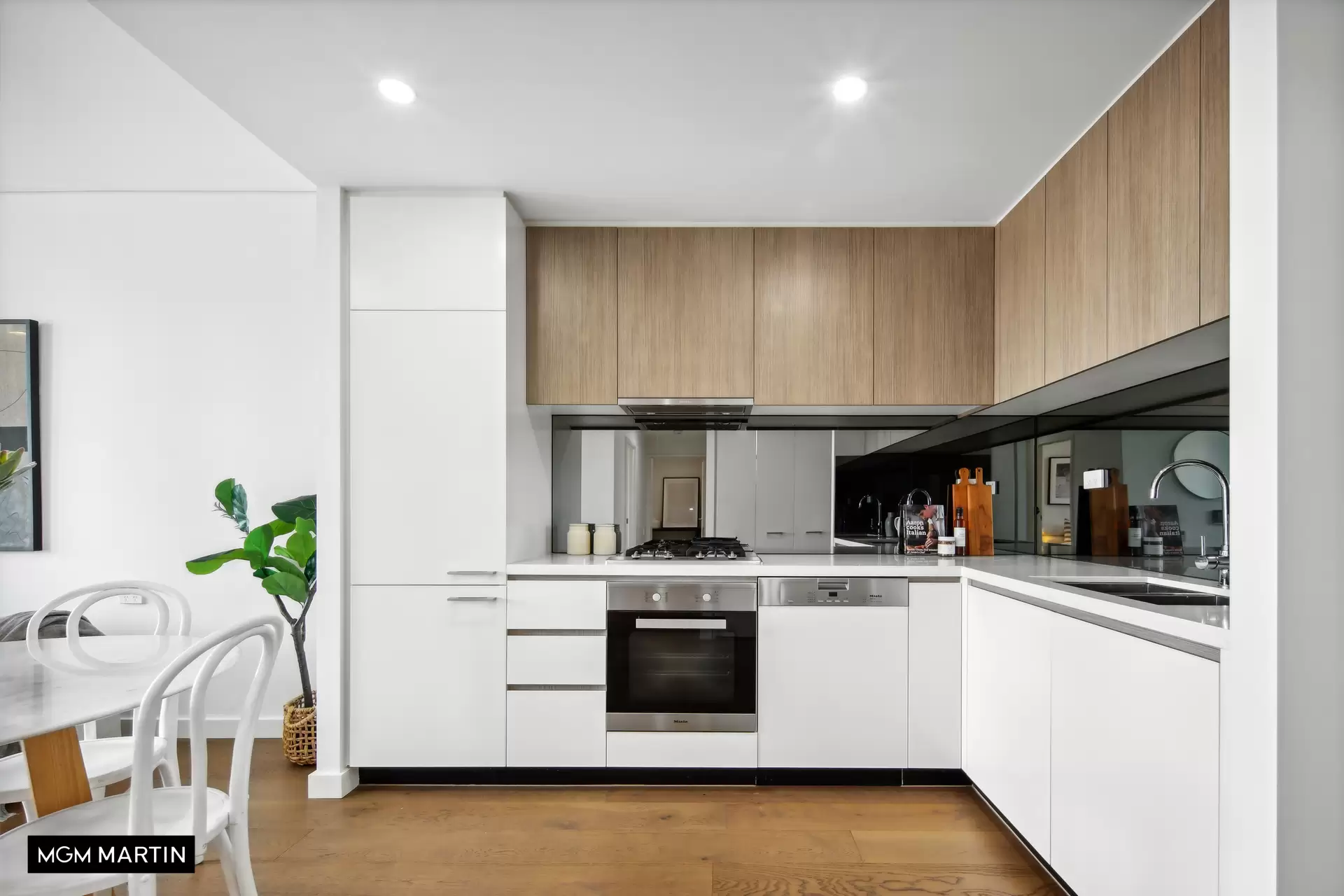 2514/6 Kingsborough Way, Zetland Sold by MGM Martin - image 1