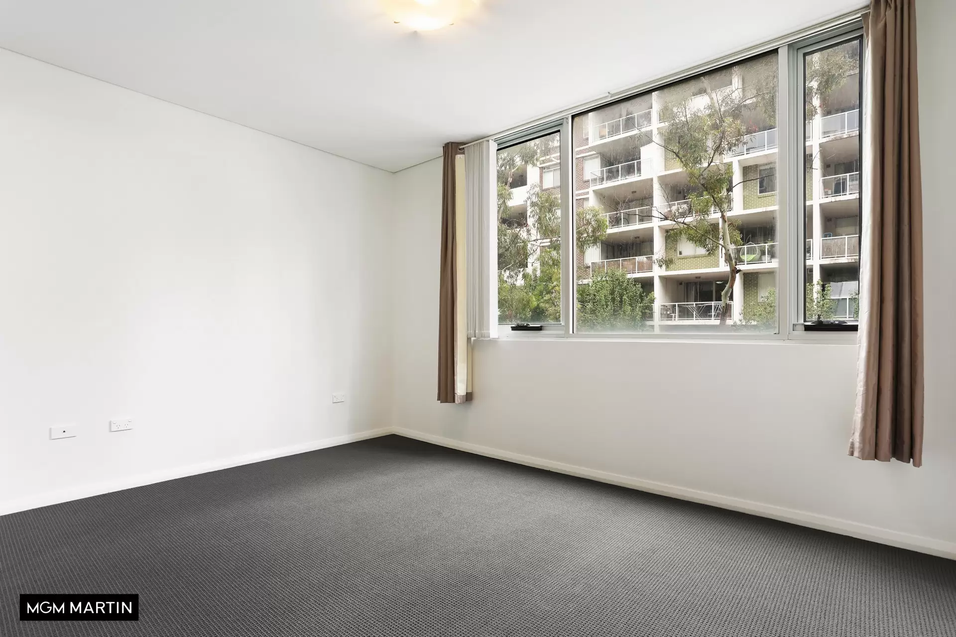 C106/10-14 John Street, Mascot Leased by MGM Martin - image 1