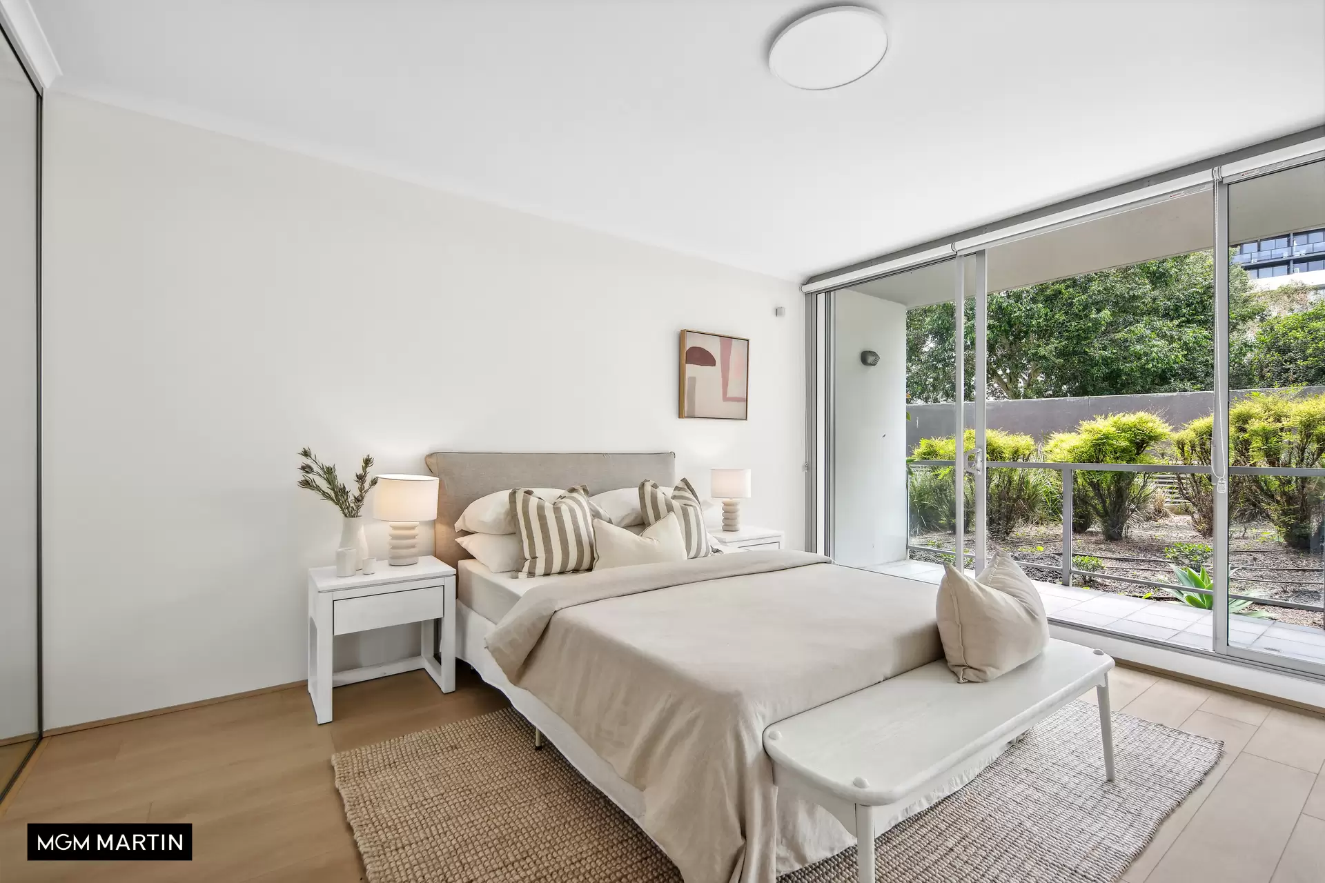 13/2 Hutchinson Walk, Zetland Sold by MGM Martin - image 1