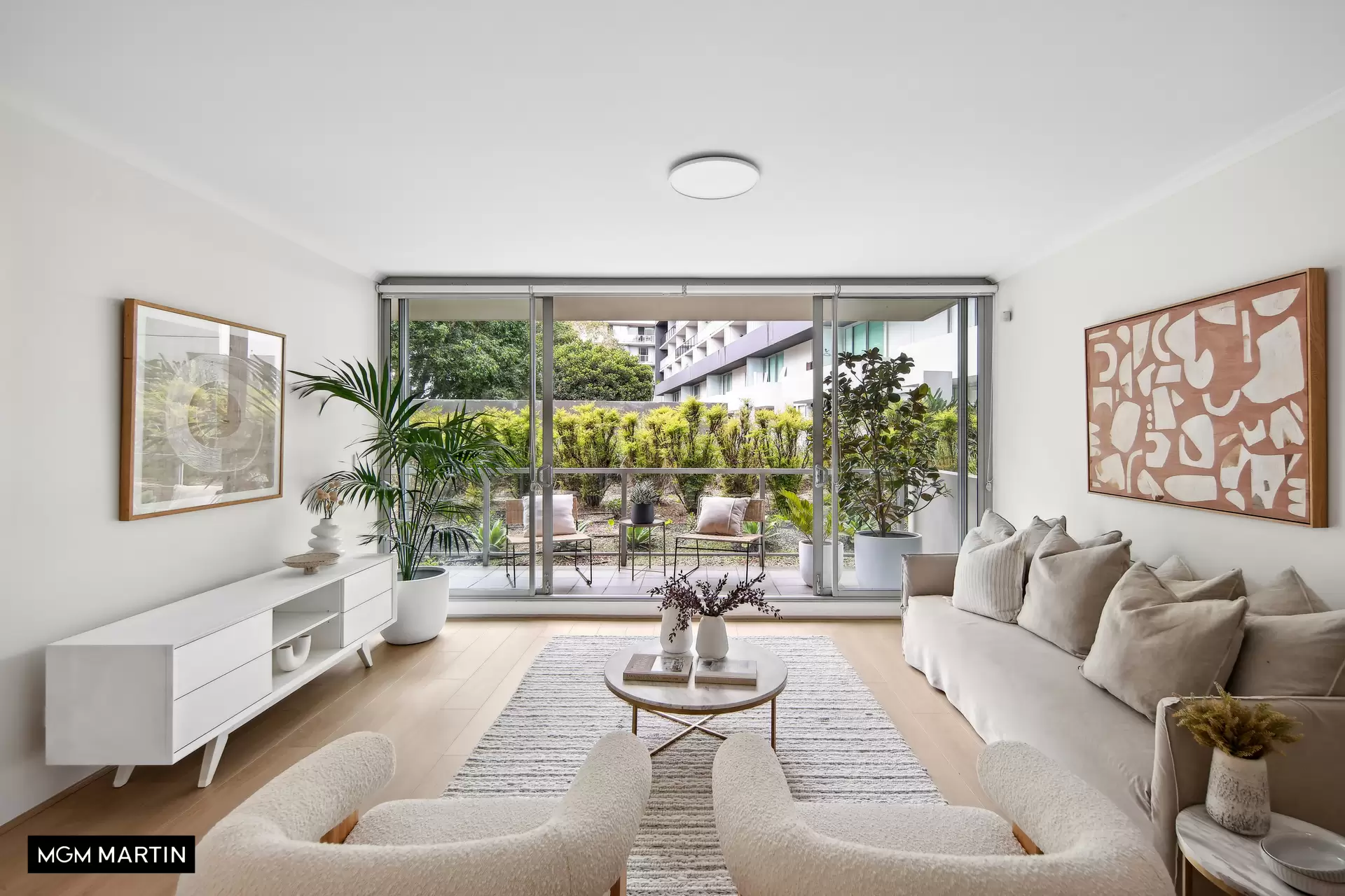 13/2 Hutchinson Walk, Zetland Sold by MGM Martin - image 1