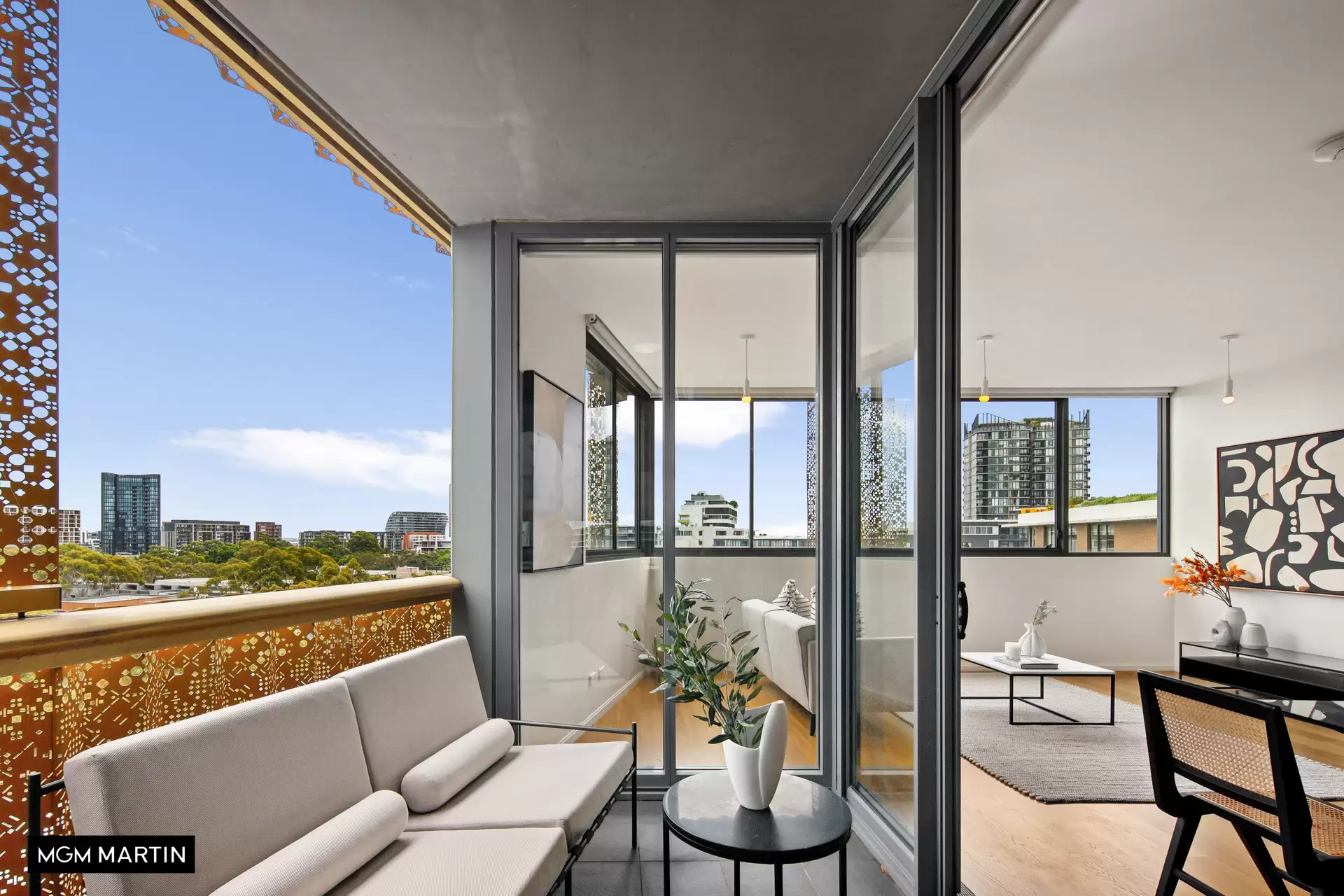 709/17 Gadigal Avenue, Zetland Sold by MGM Martin - image 1
