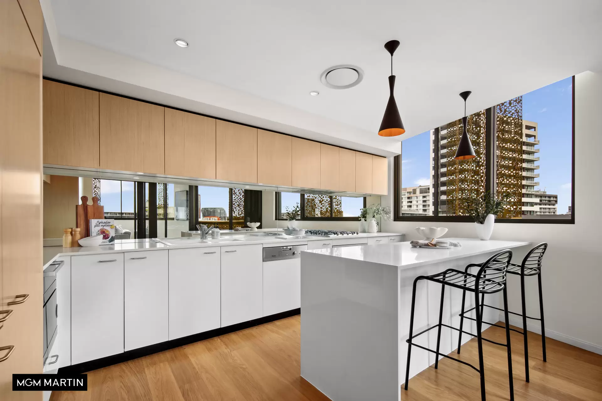 709/17 Gadigal Avenue, Zetland Sold by MGM Martin - image 1