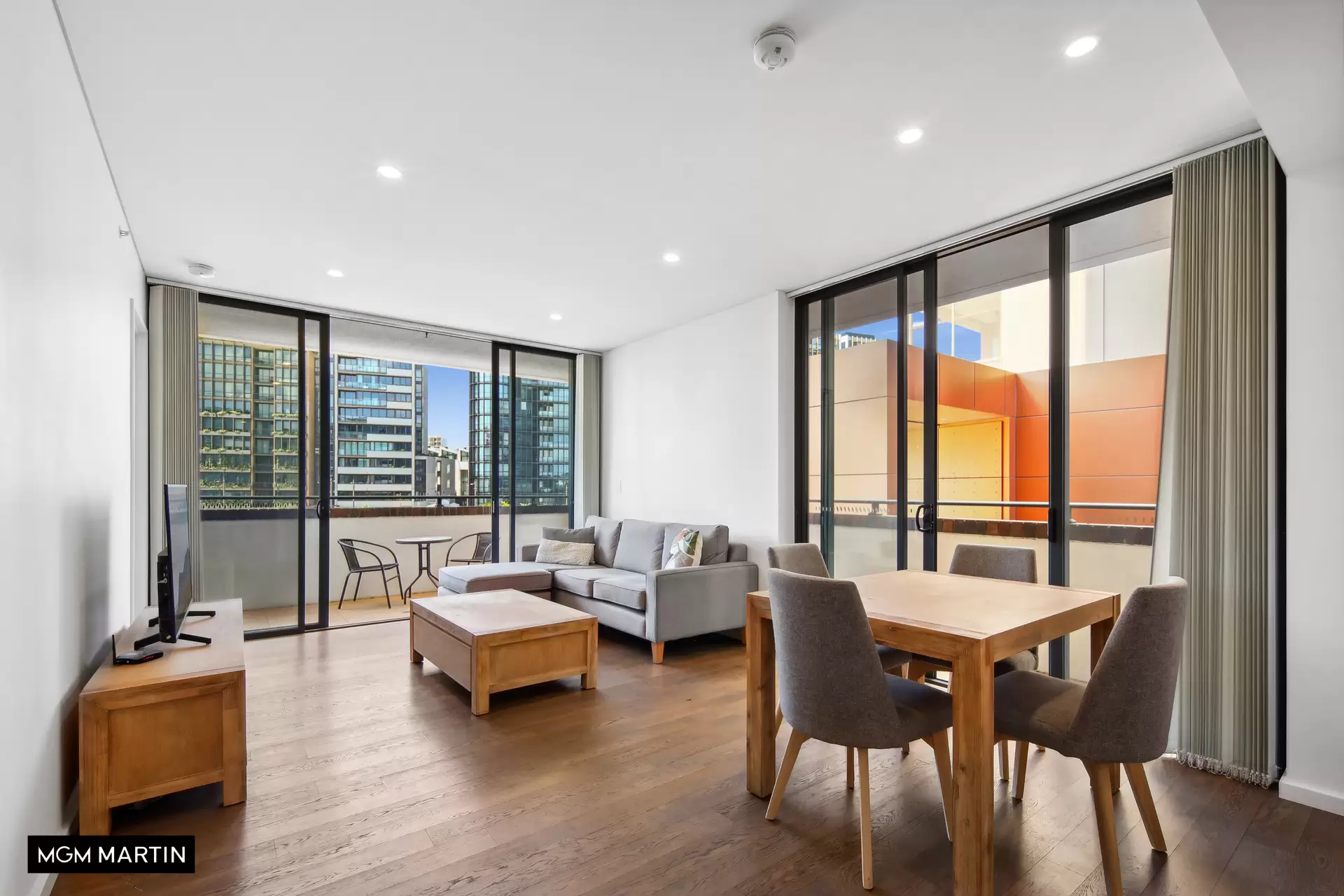 207/6 Paul Street, Zetland Sold by MGM Martin - image 1