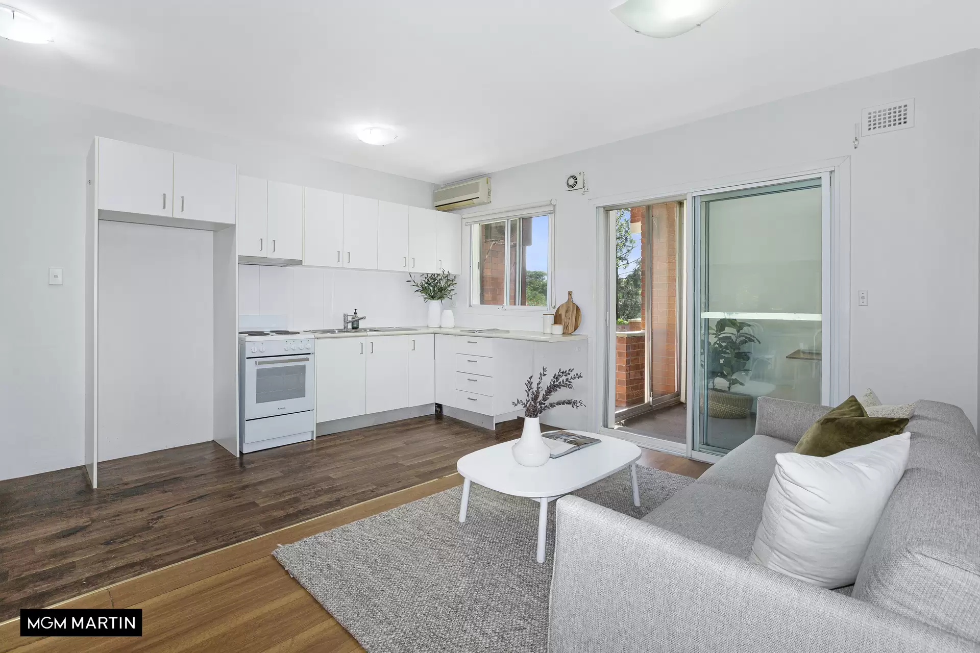 11/52 Wentworth Avenue, Mascot Sold by MGM Martin - image 1