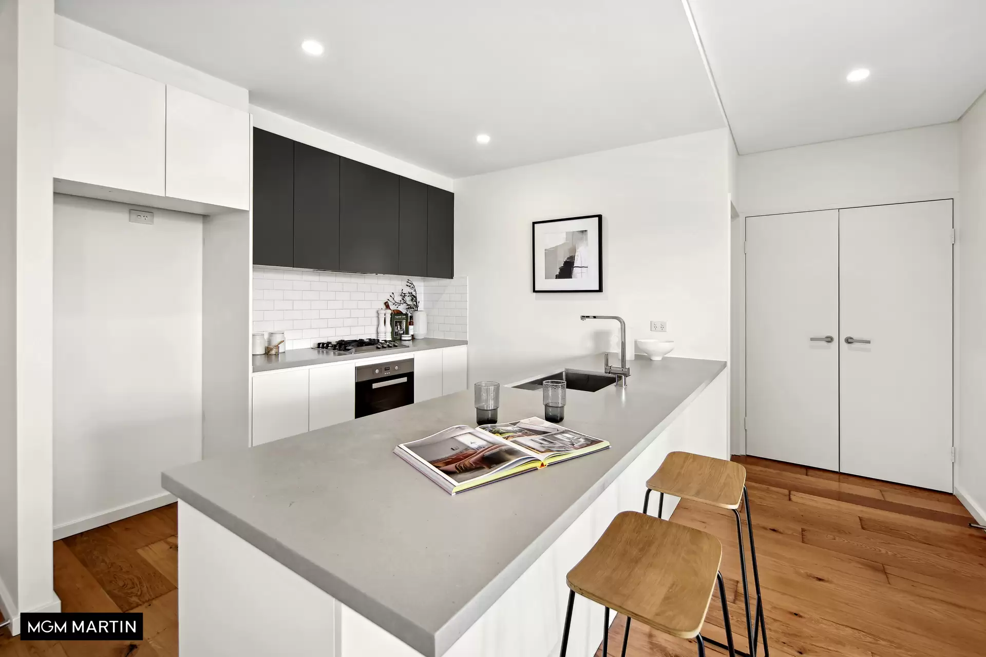 521/133-141 Botany Road, Waterloo Sold by MGM Martin - image 1
